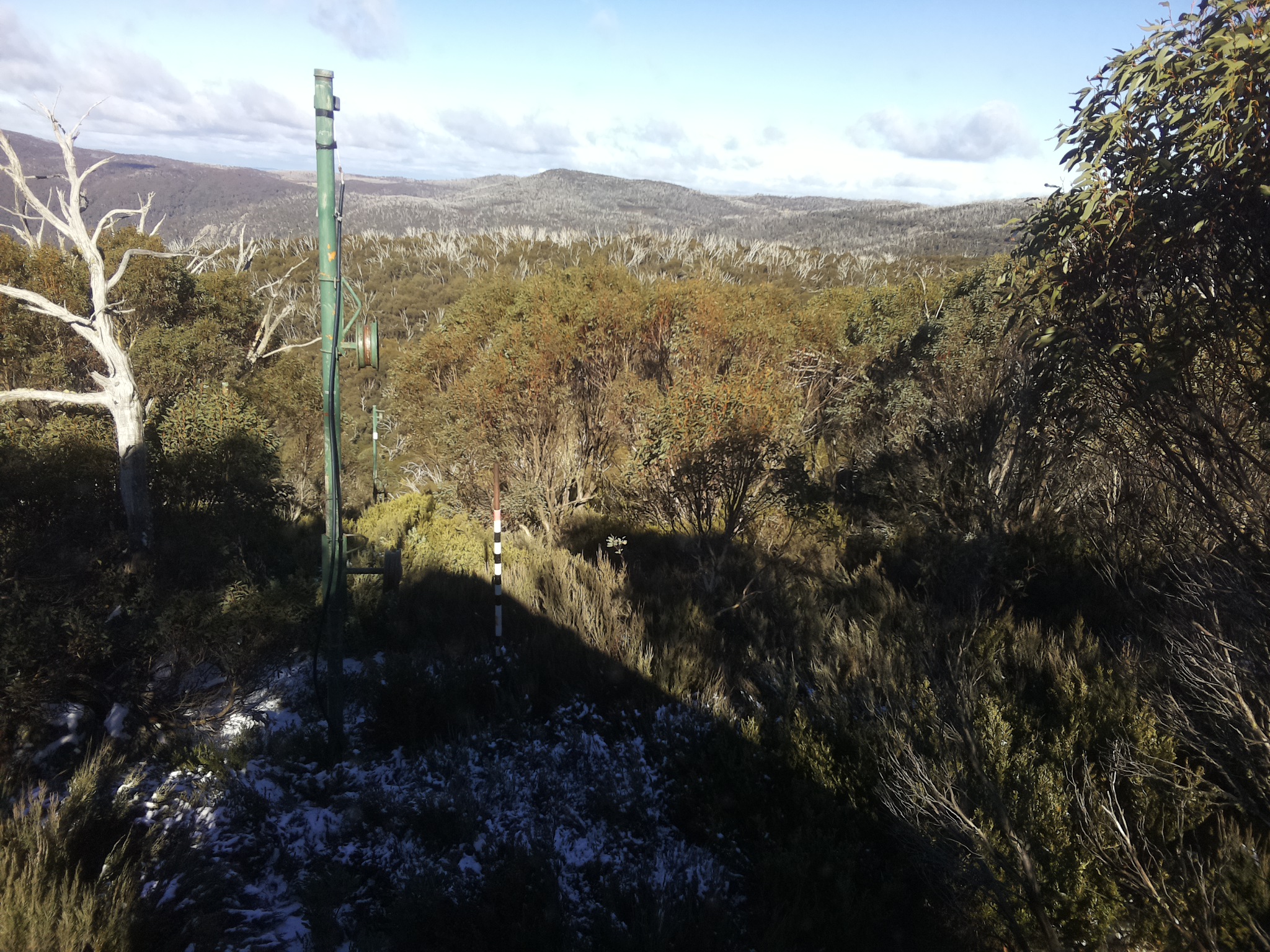 Bogong Web Cam 2:00pm Wednesday 28th of May 2025