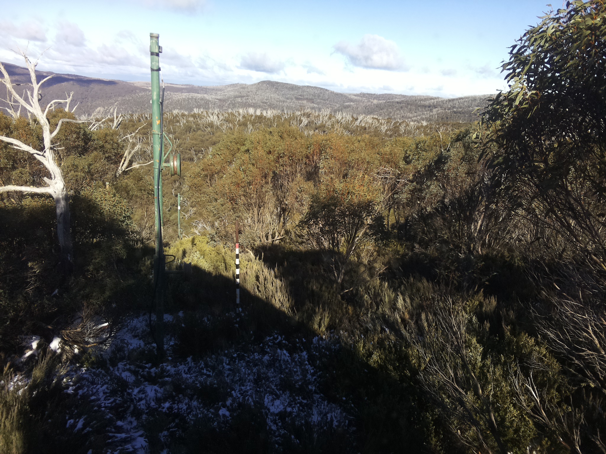 Bogong Web Cam 2:10pm Wednesday 28th of May 2025