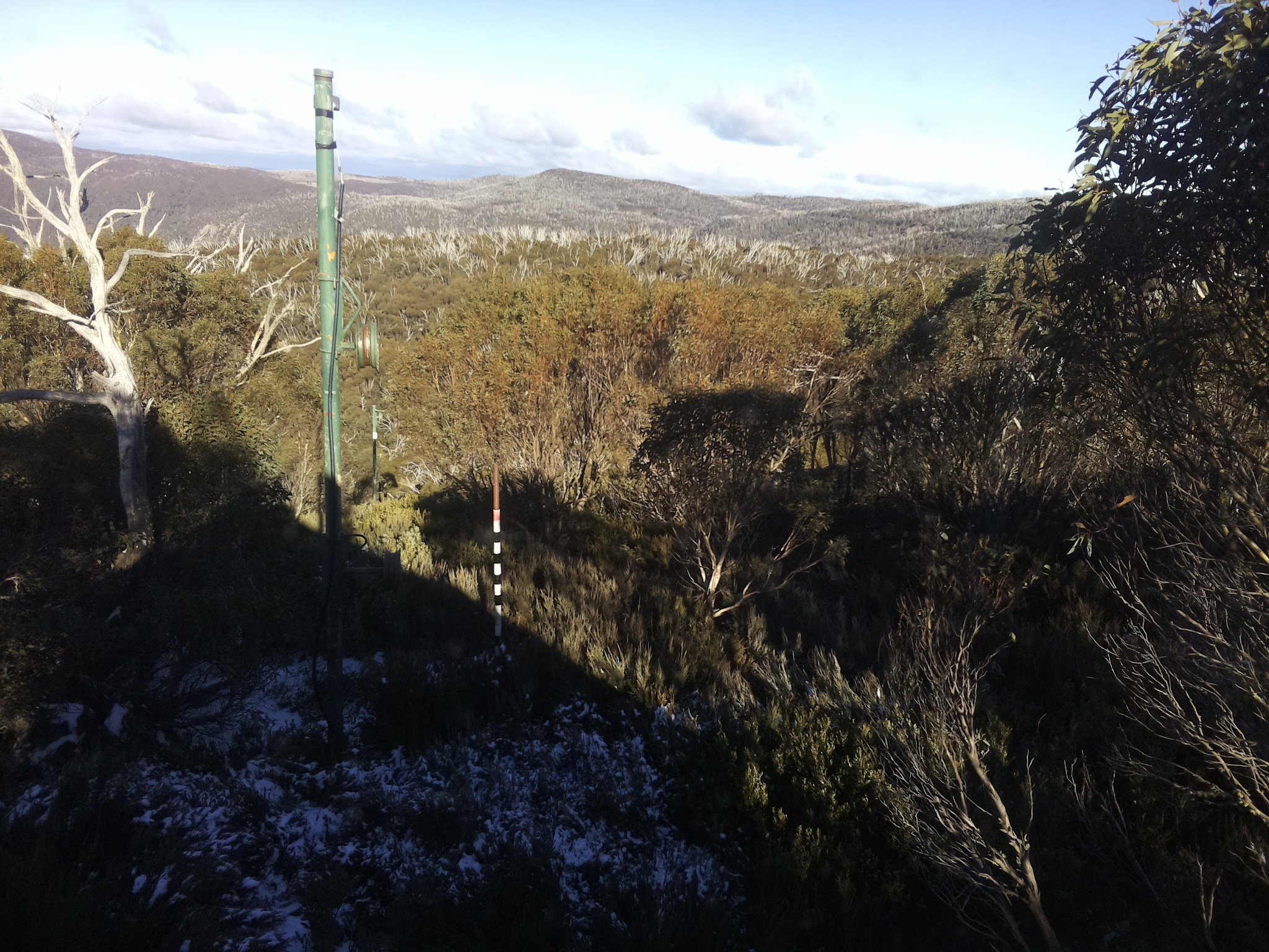 Bogong Web Cam 2:40pm Wednesday 28th of May 2025
