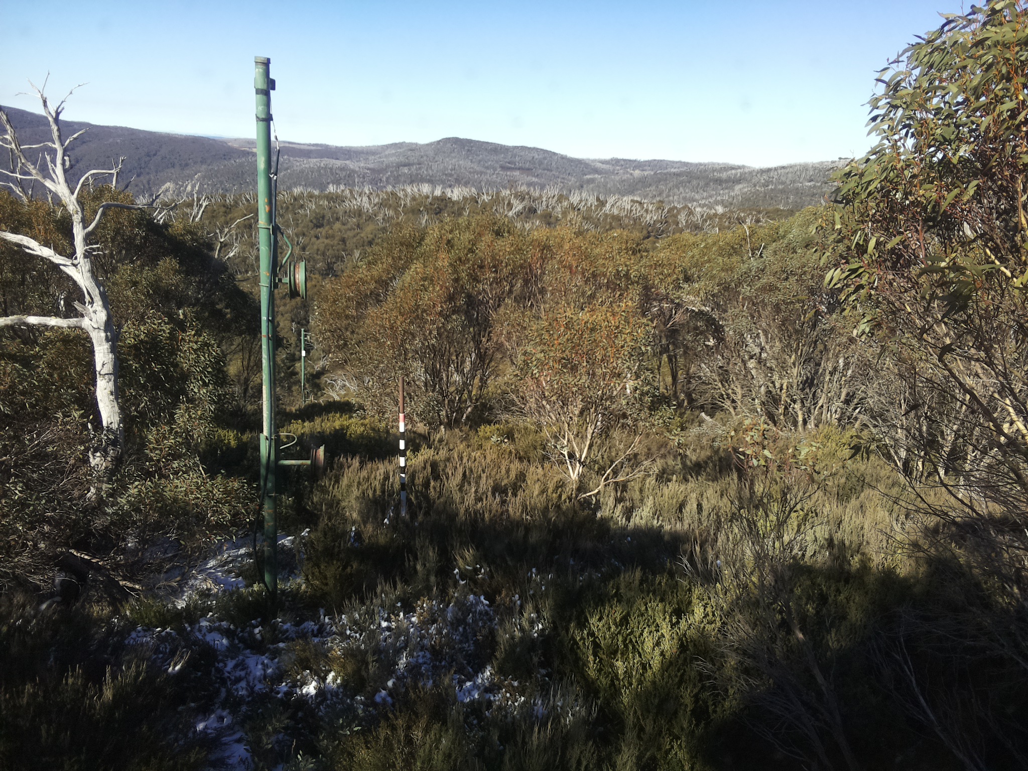 Bogong Web Cam 11:20am Thursday 29th of May 2025