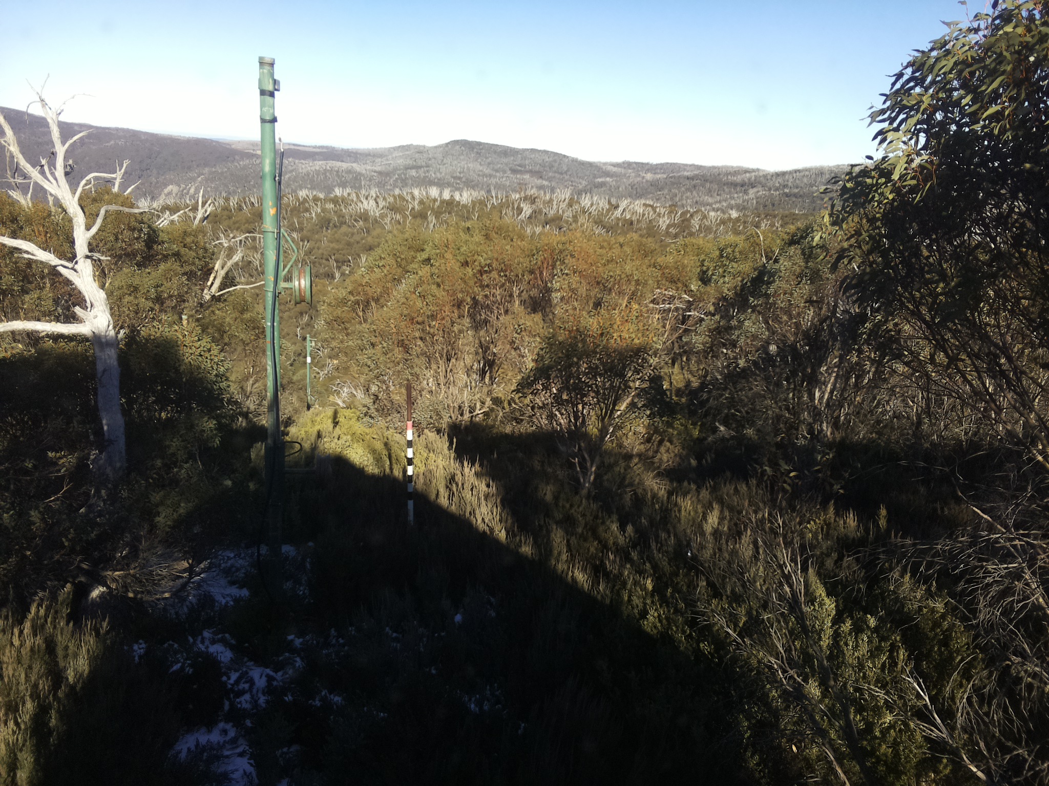 Bogong Web Cam 2:10pm Friday 30th of May 2025
