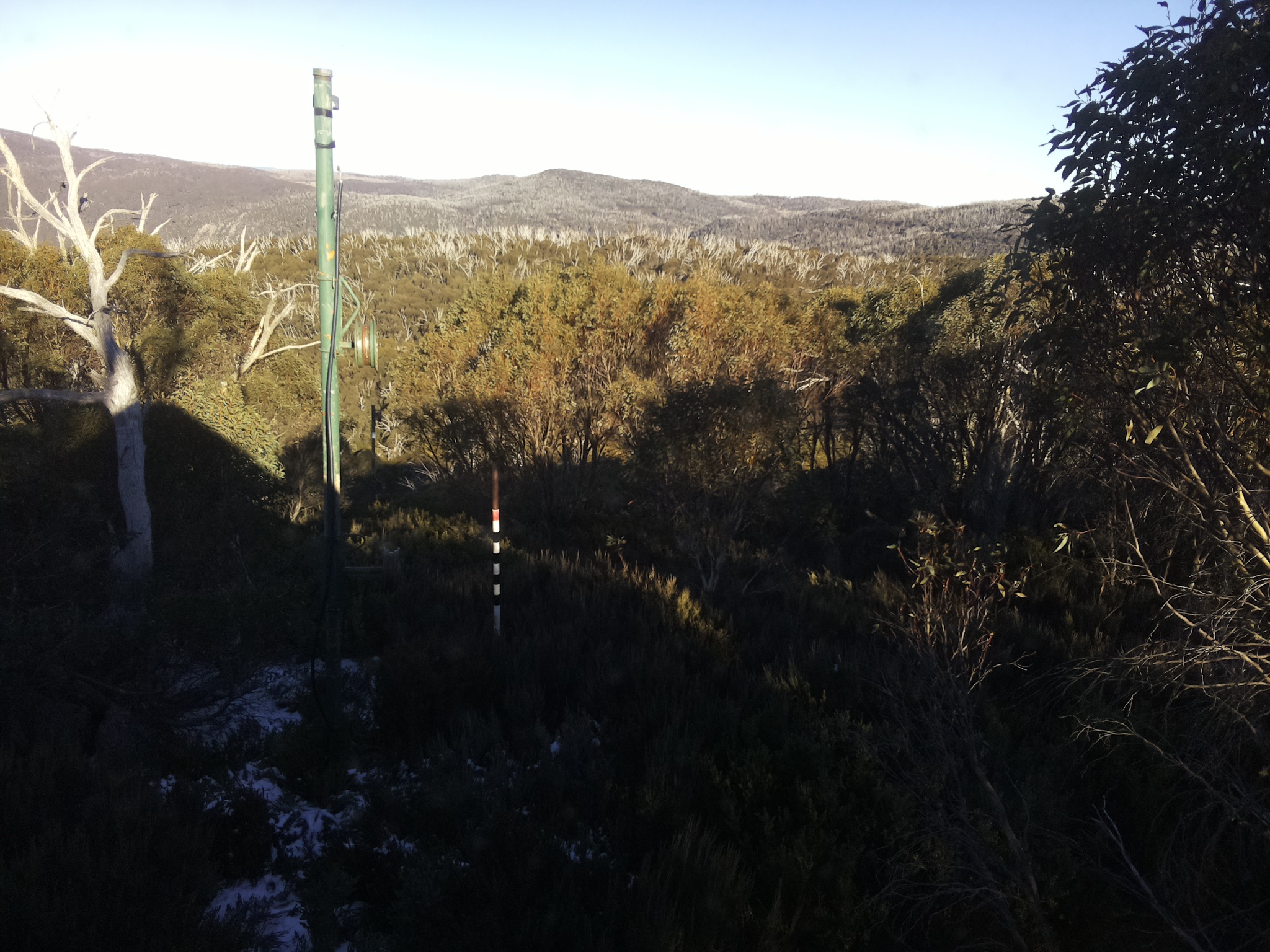 Bogong Web Cam 3:10pm Friday 30th of May 2025