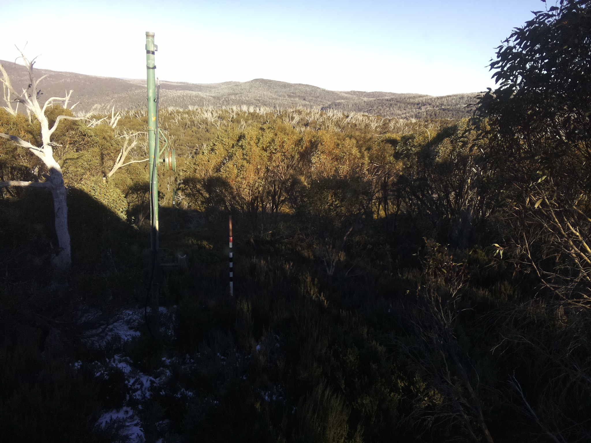 Bogong Web Cam 3:20pm Friday 30th of May 2025