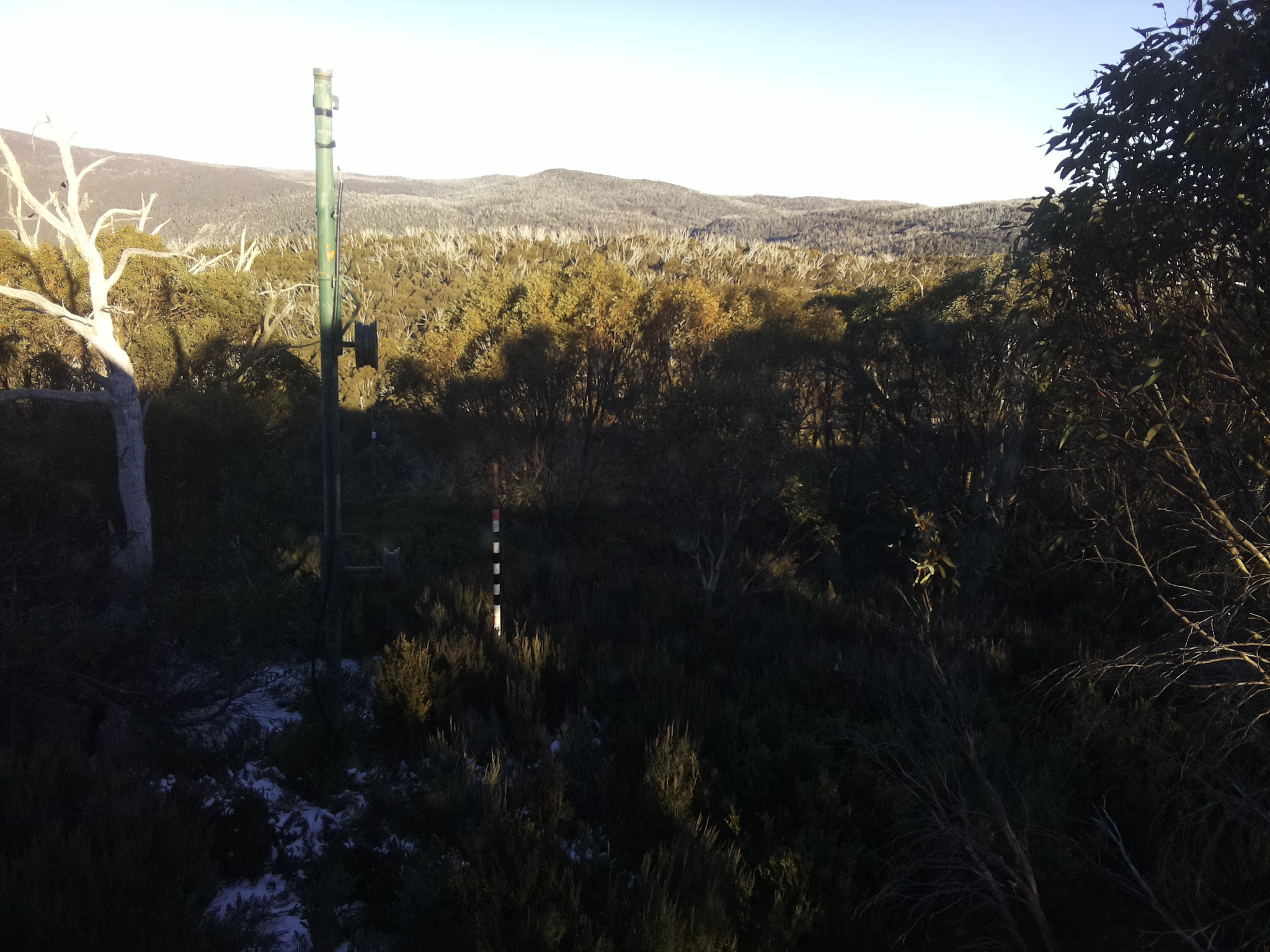 Bogong Web Cam 3:40pm Friday 30th of May 2025