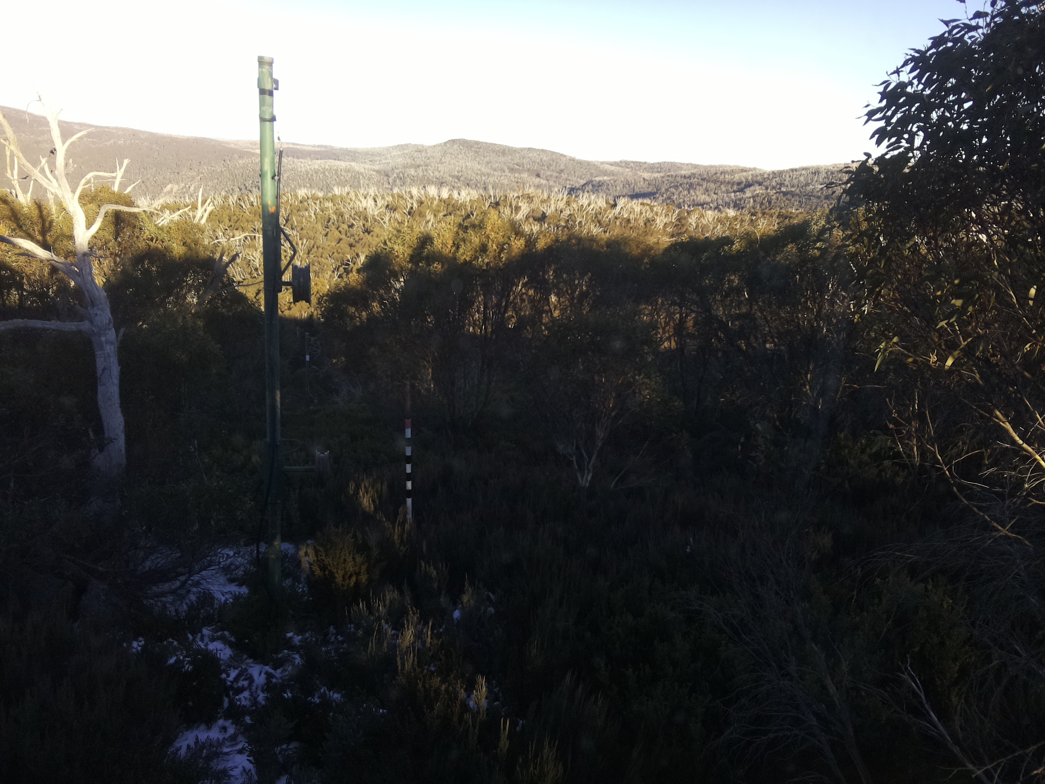 Bogong Web Cam 3:50pm Friday 30th of May 2025