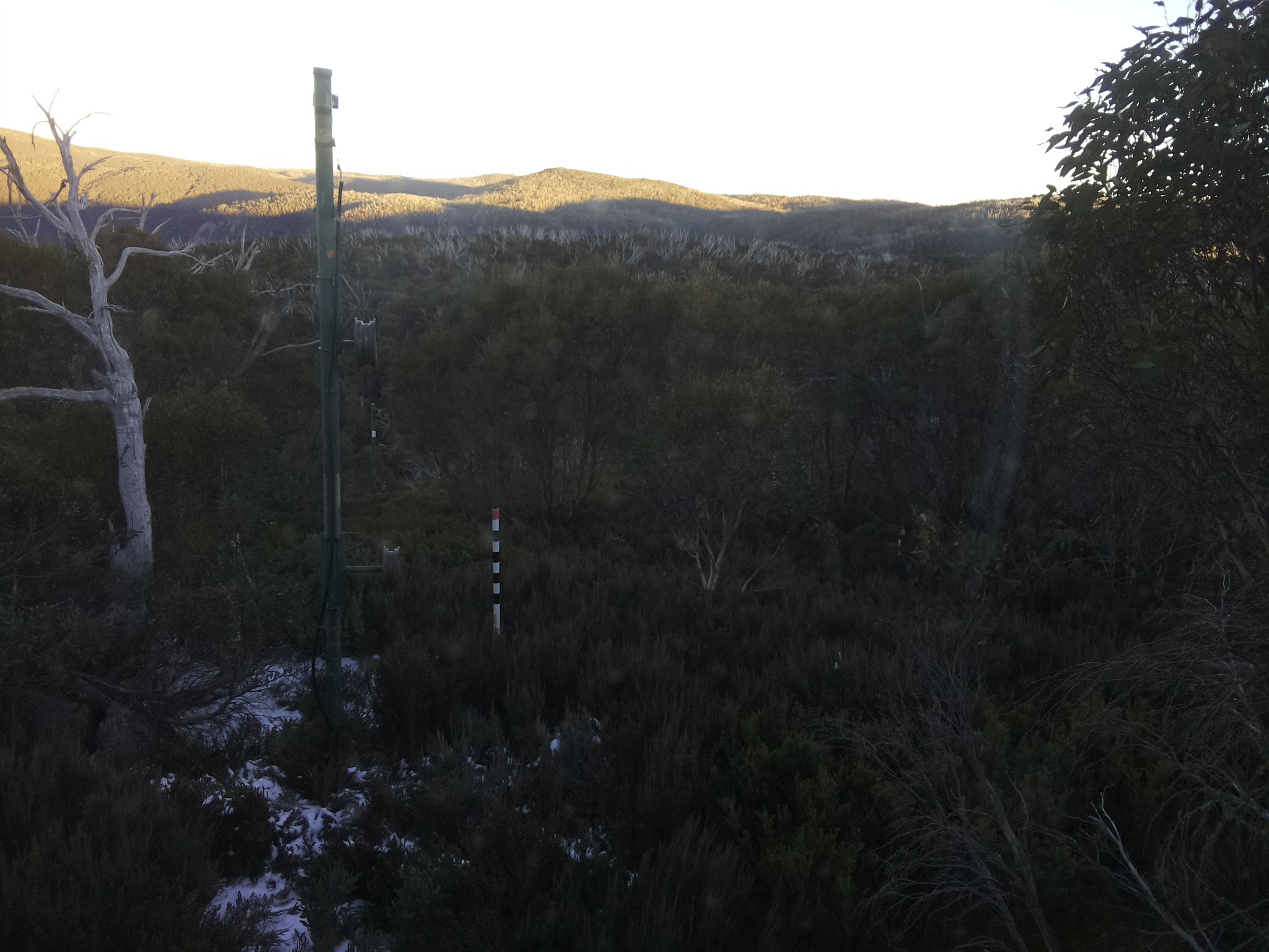 Bogong Web Cam 4:40pm Friday 30th of May 2025