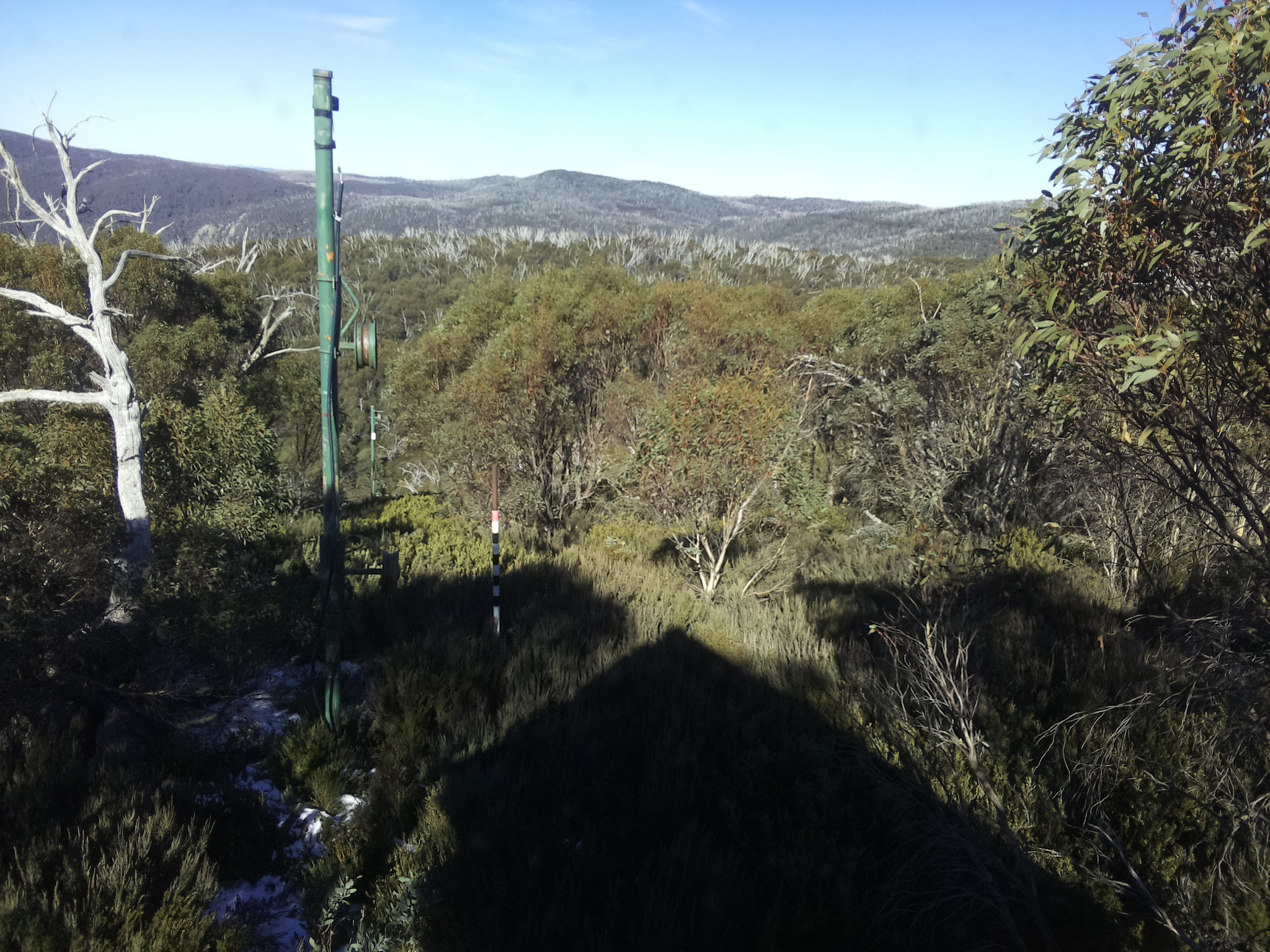 Bogong Web Cam 1:00pm Sunday 1st of June 2025