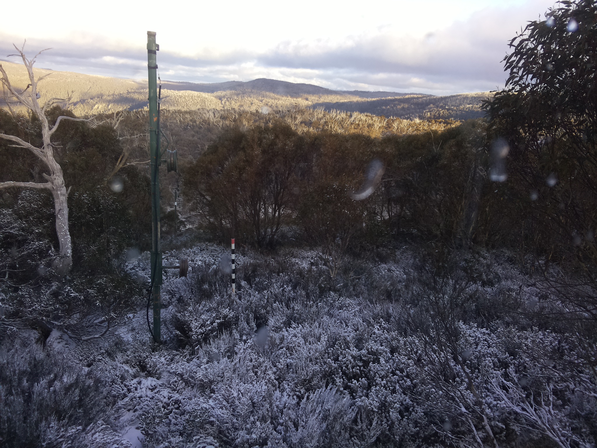 Bogong Web Cam 4:20pm Wednesday 4th of June 2025