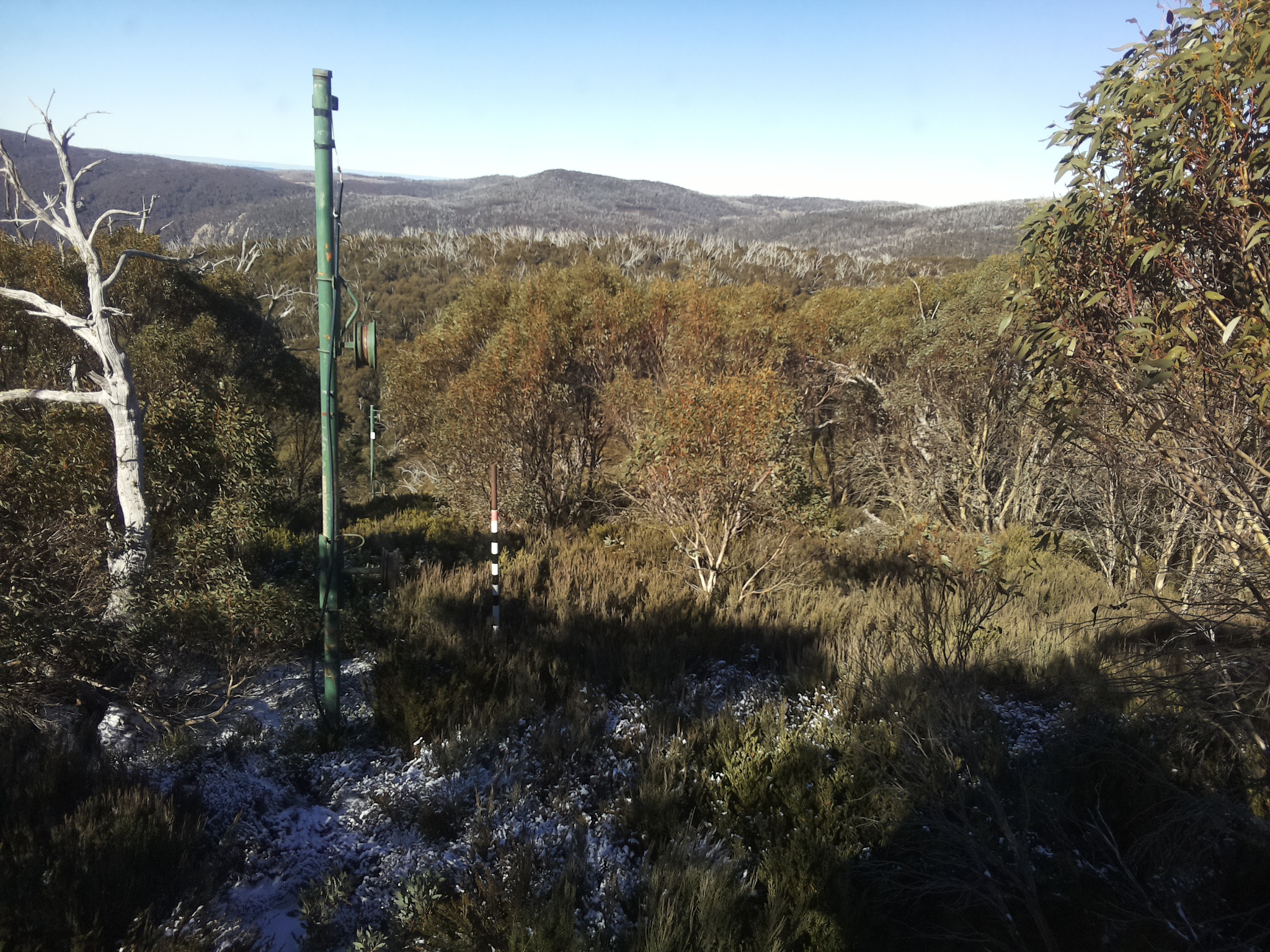 Bogong Web Cam 11:30am Thursday 5th of June 2025