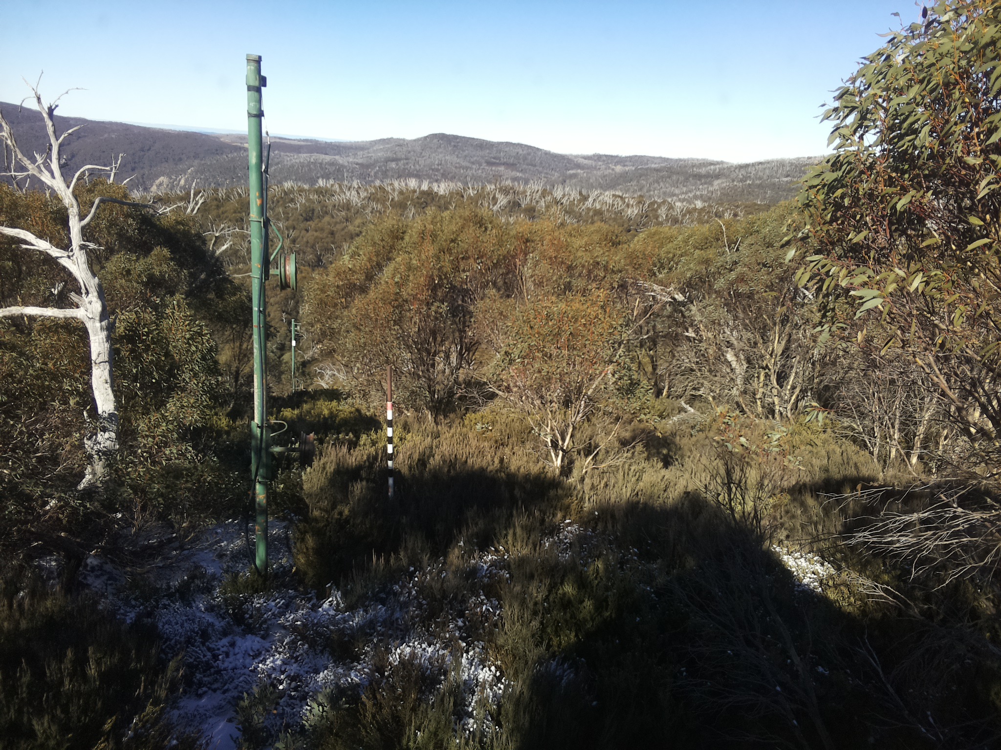 Bogong Web Cam 12:00pm Thursday 5th of June 2025