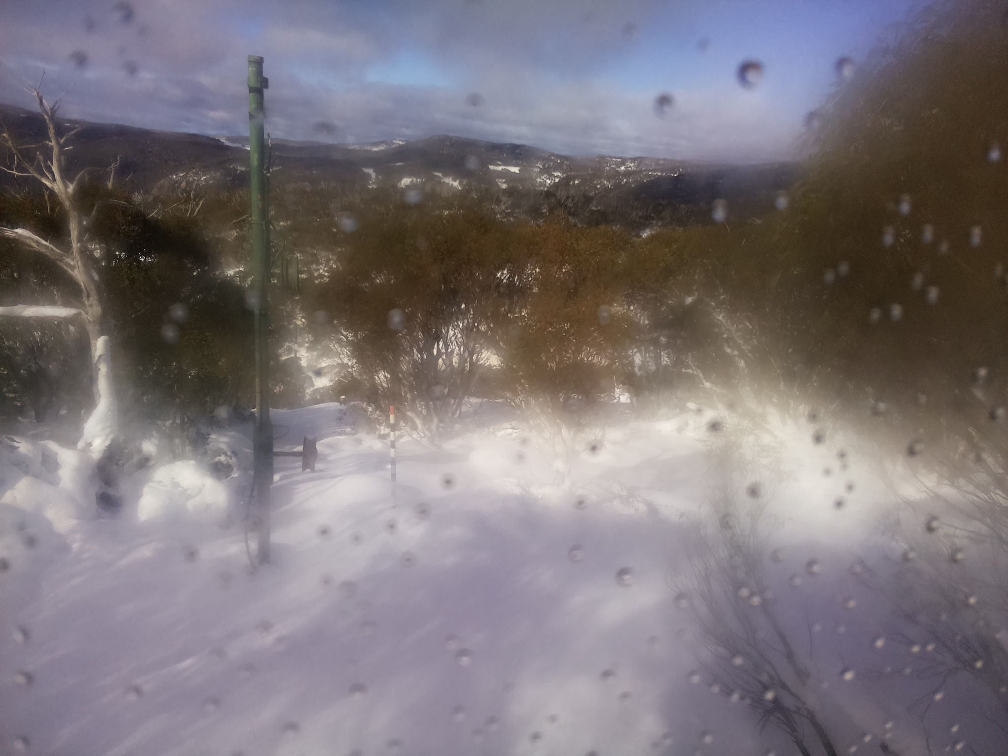 Bogong Web Cam 11:30am Wednesday 11th of June 2025