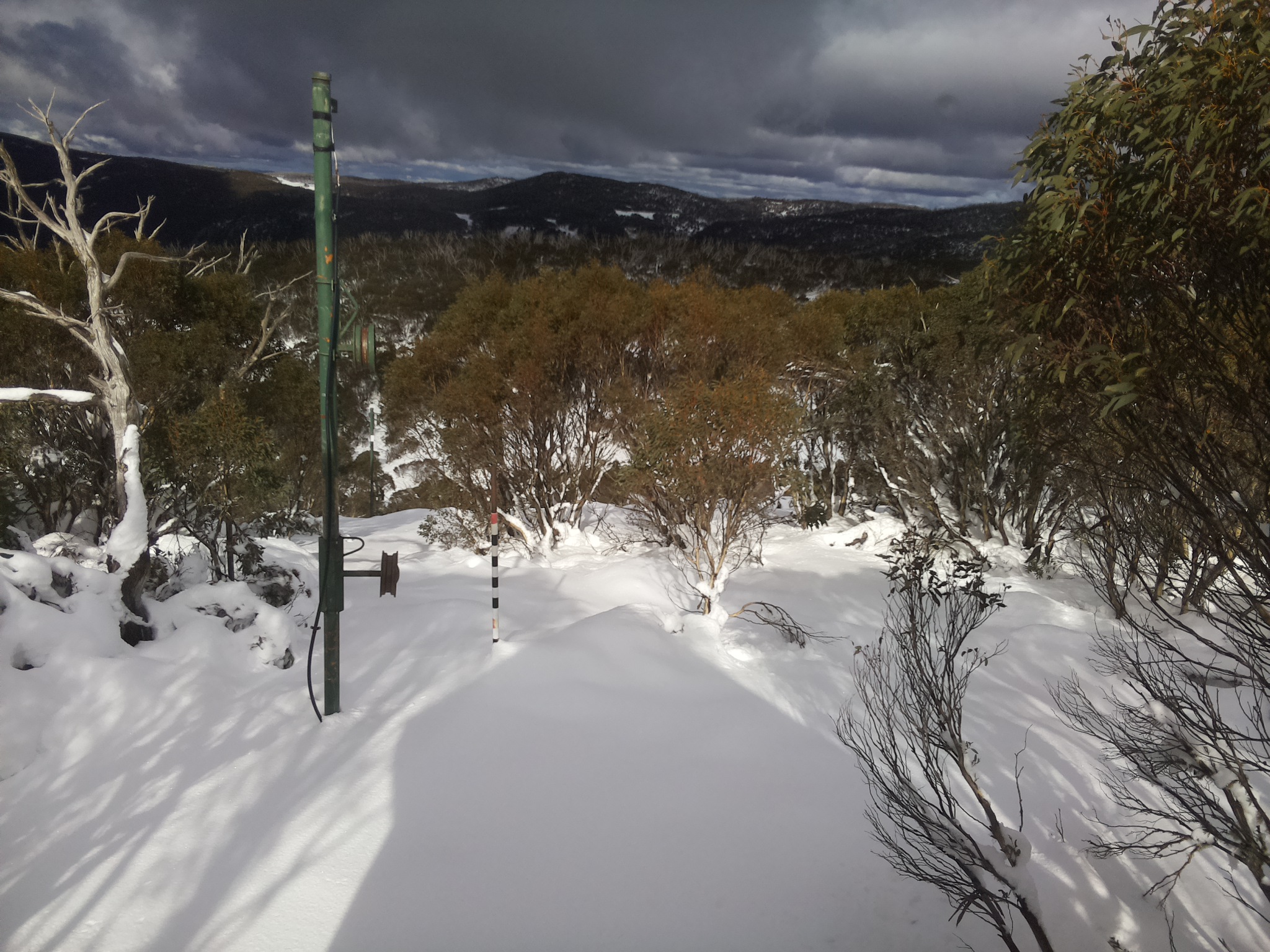 Bogong Web Cam 1:20pm Wednesday 11th of June 2025