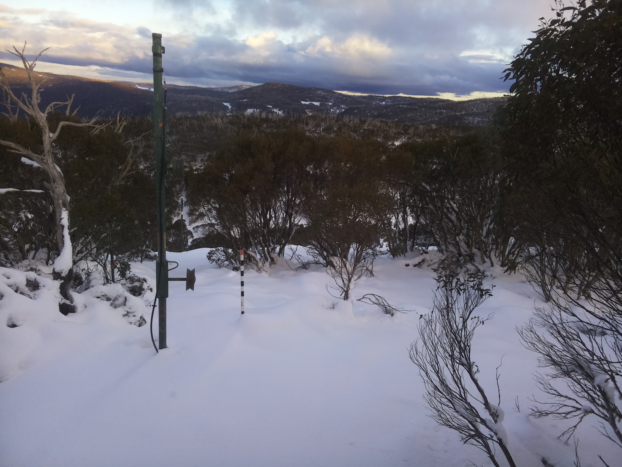 Bogong Web Cam 4:40pm Thursday 12th of June 2025