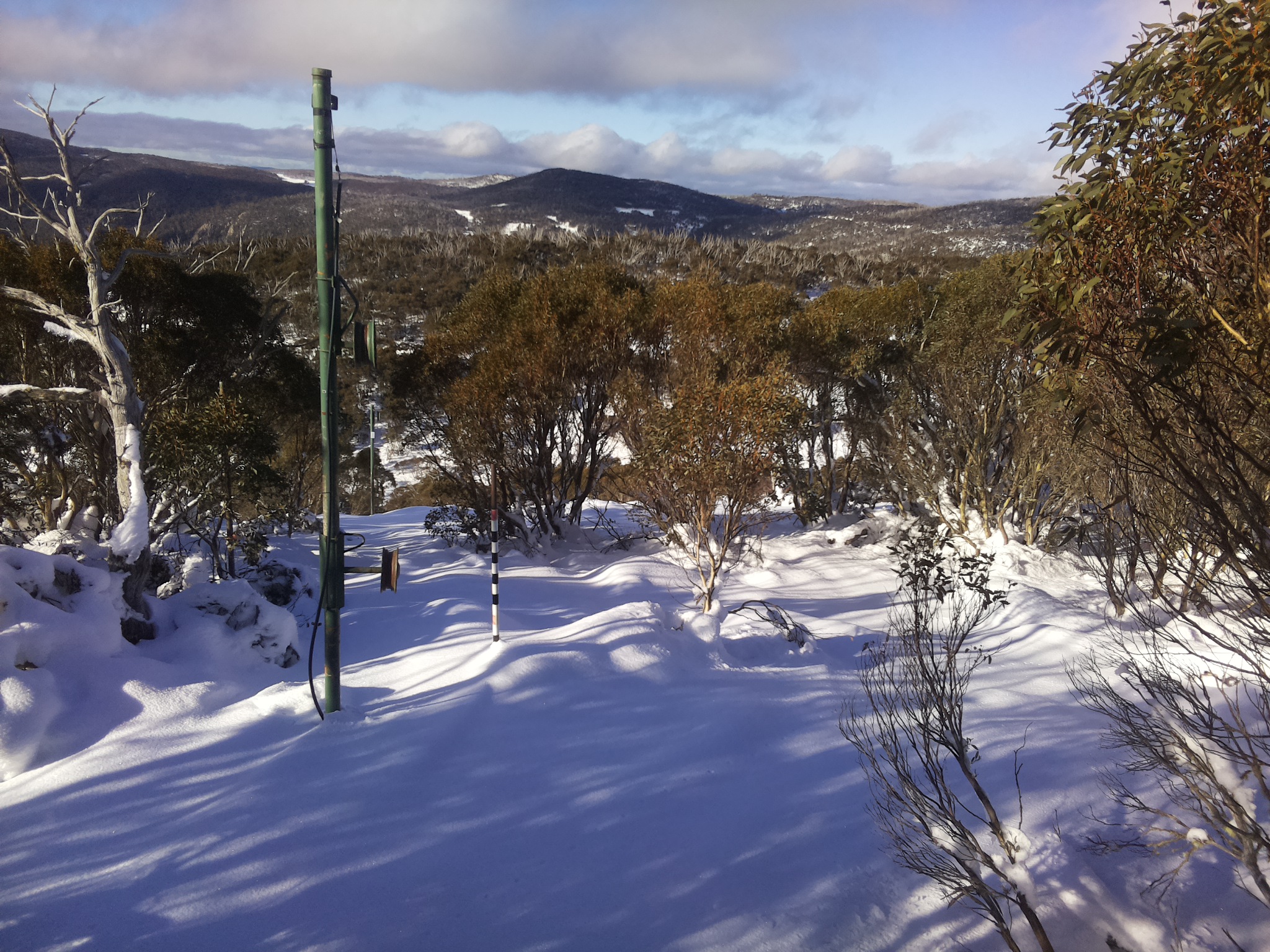 Bogong Web Cam 9:40am Friday 13th of June 2025