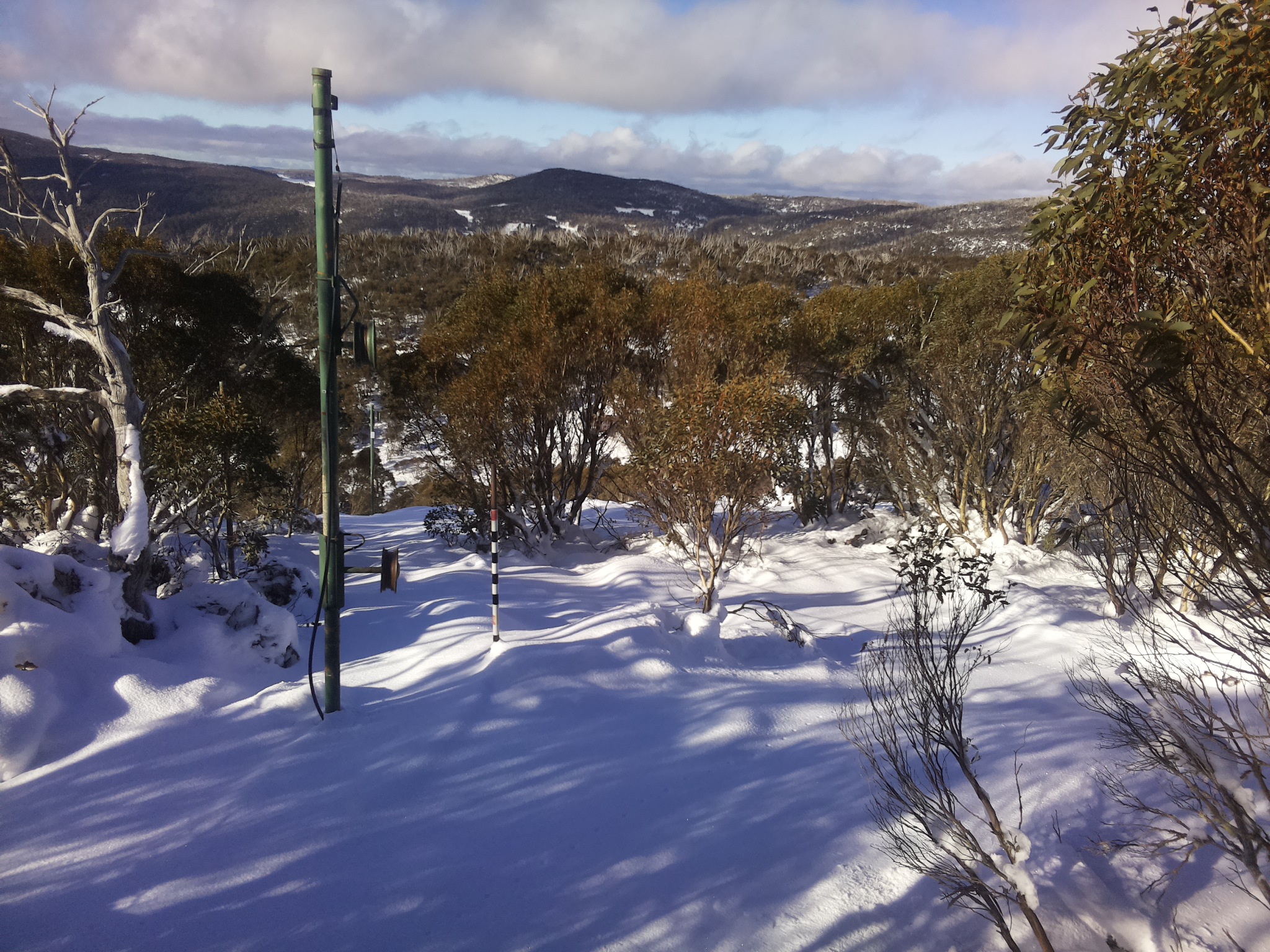 Bogong Web Cam 9:50am Friday 13th of June 2025