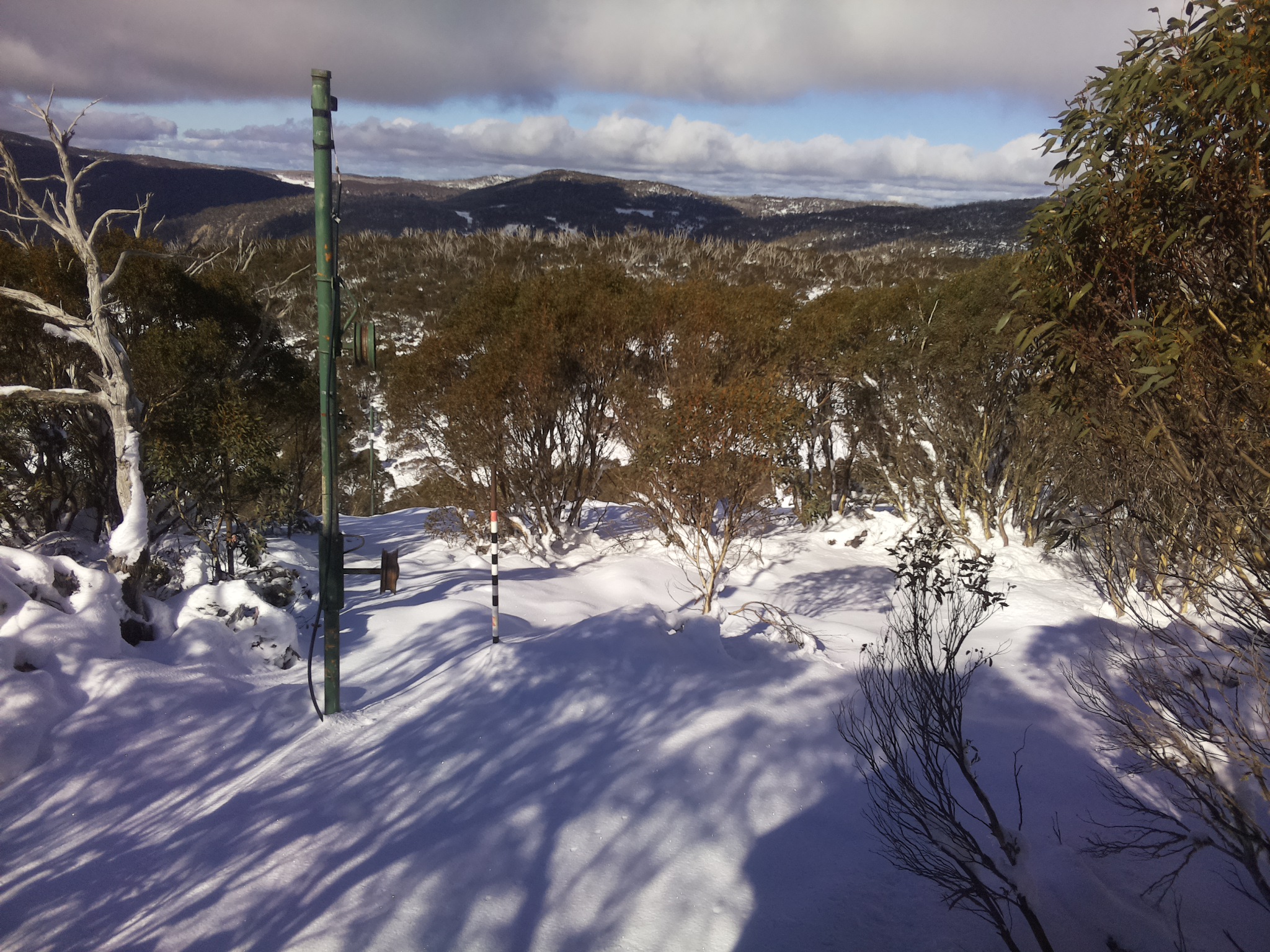 Bogong Web Cam 11:50am Friday 13th of June 2025