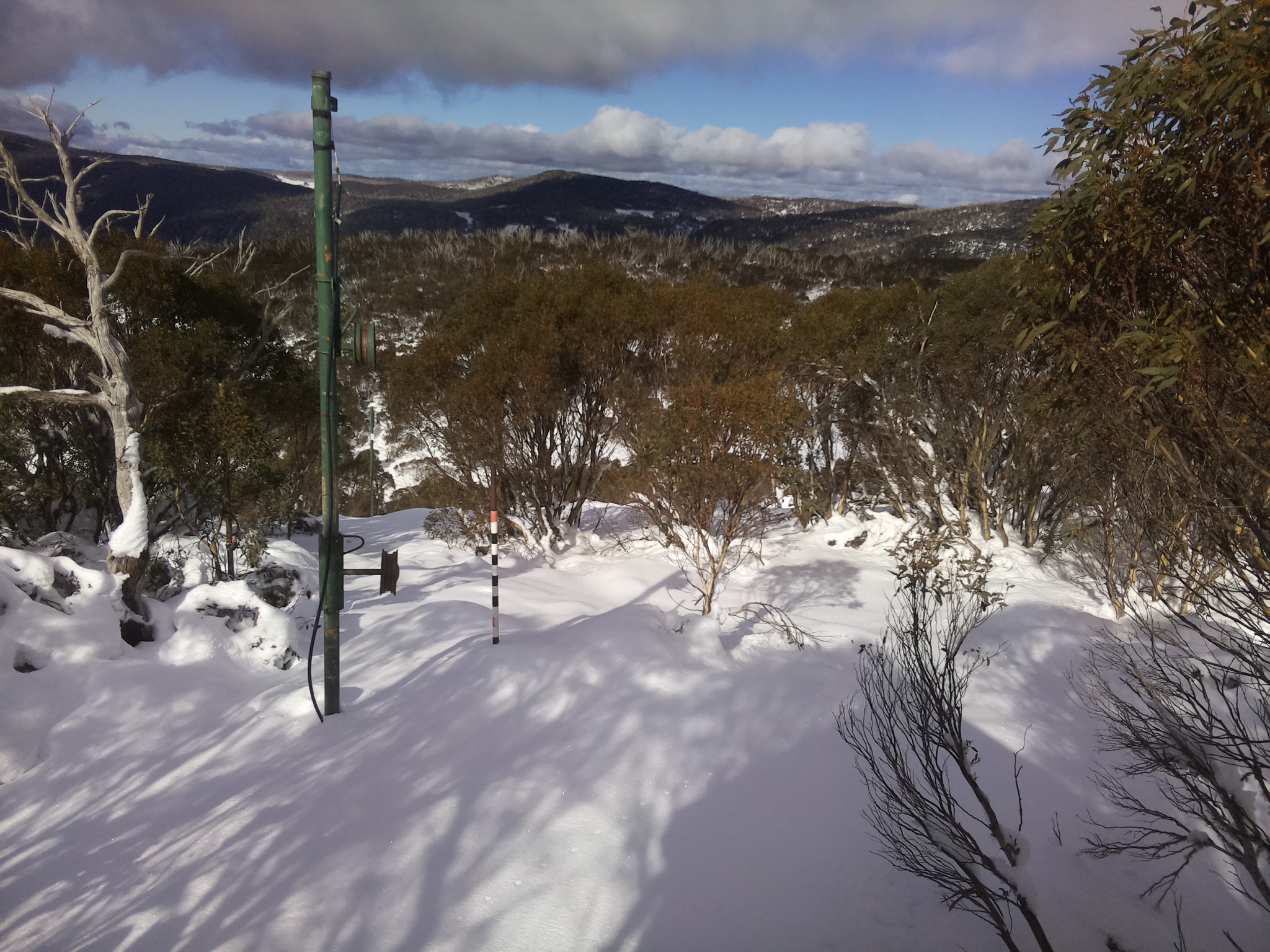 Bogong Web Cam 12:10pm Friday 13th of June 2025