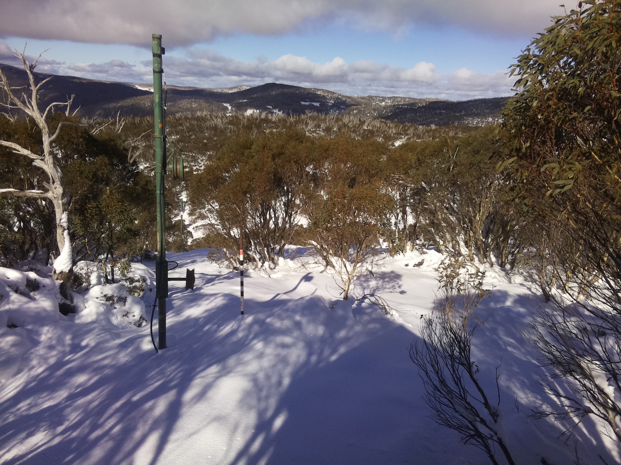 Bogong Web Cam 12:30pm Friday 13th of June 2025