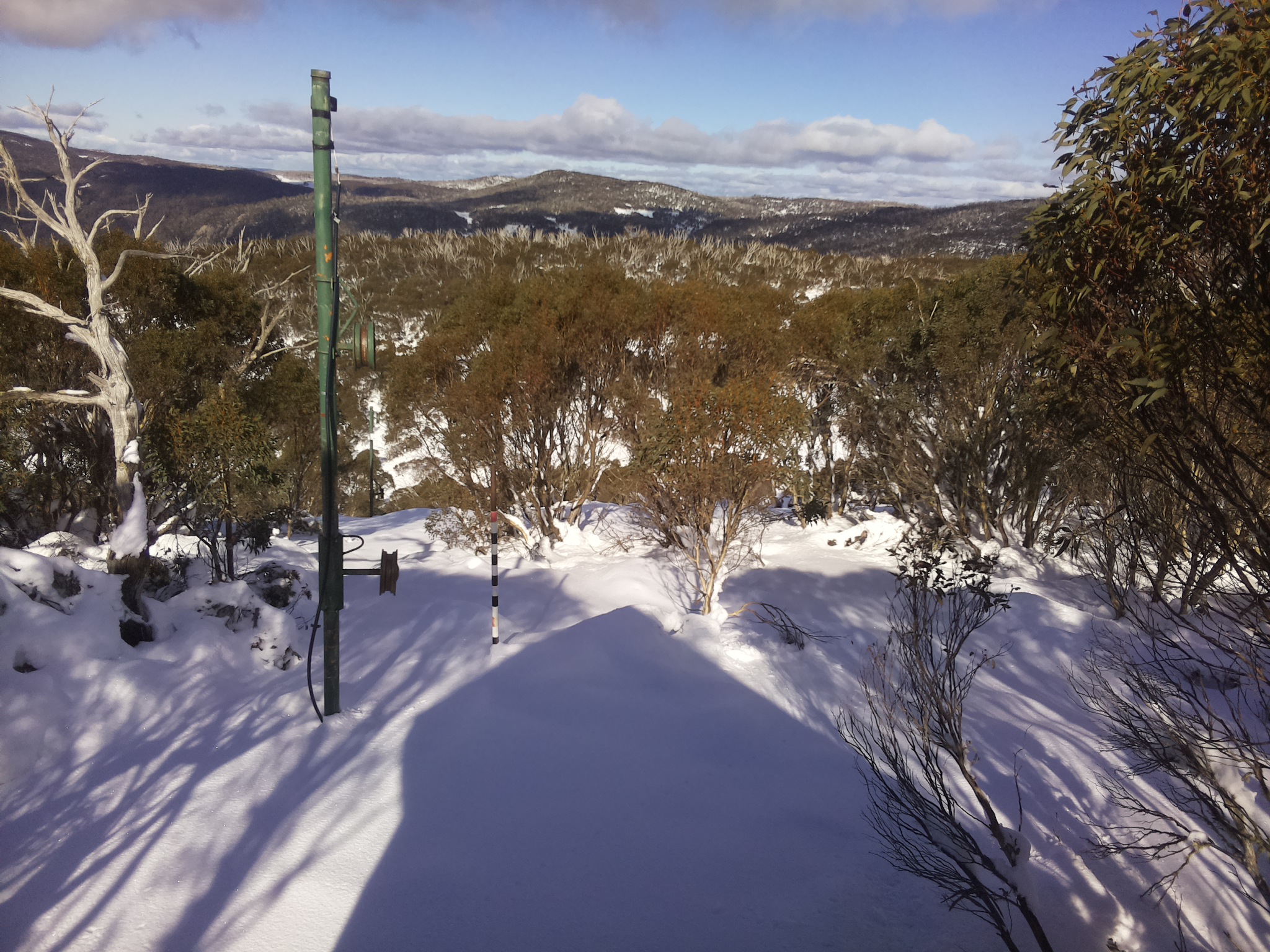 Bogong Web Cam 1:20pm Friday 13th of June 2025