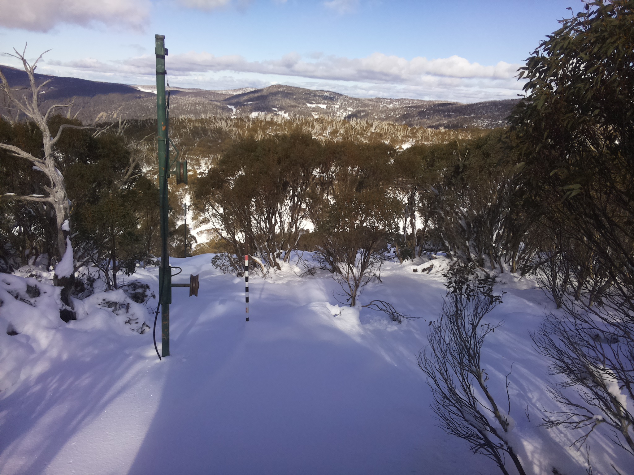 Bogong Web Cam 1:40pm Friday 13th of June 2025