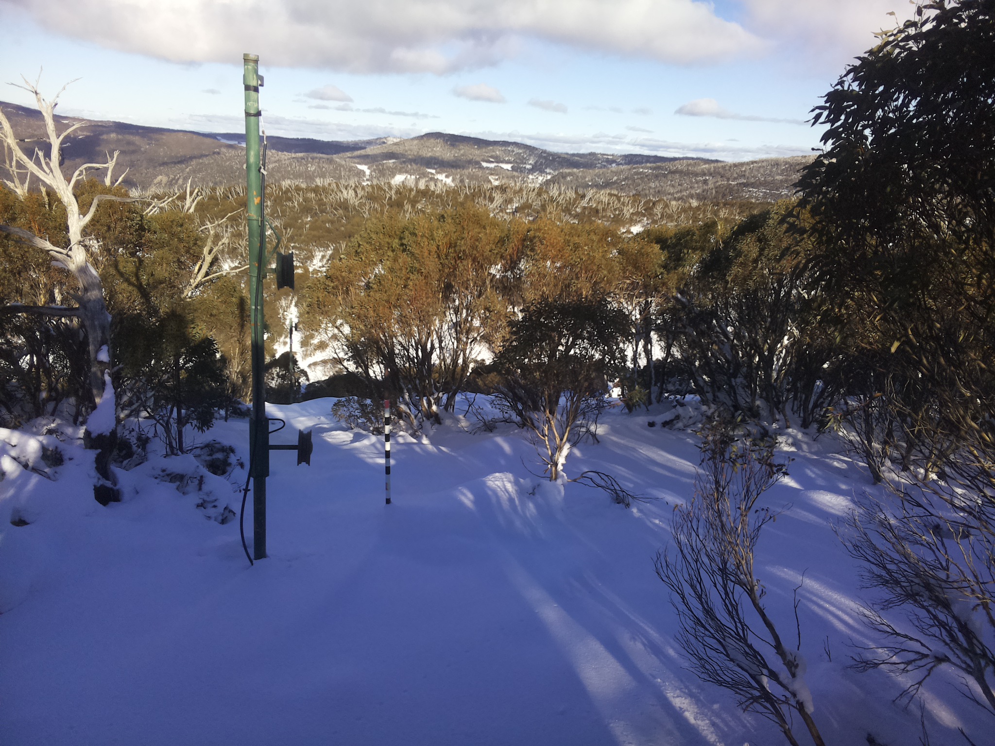 Bogong Web Cam 2:50pm Friday 13th of June 2025