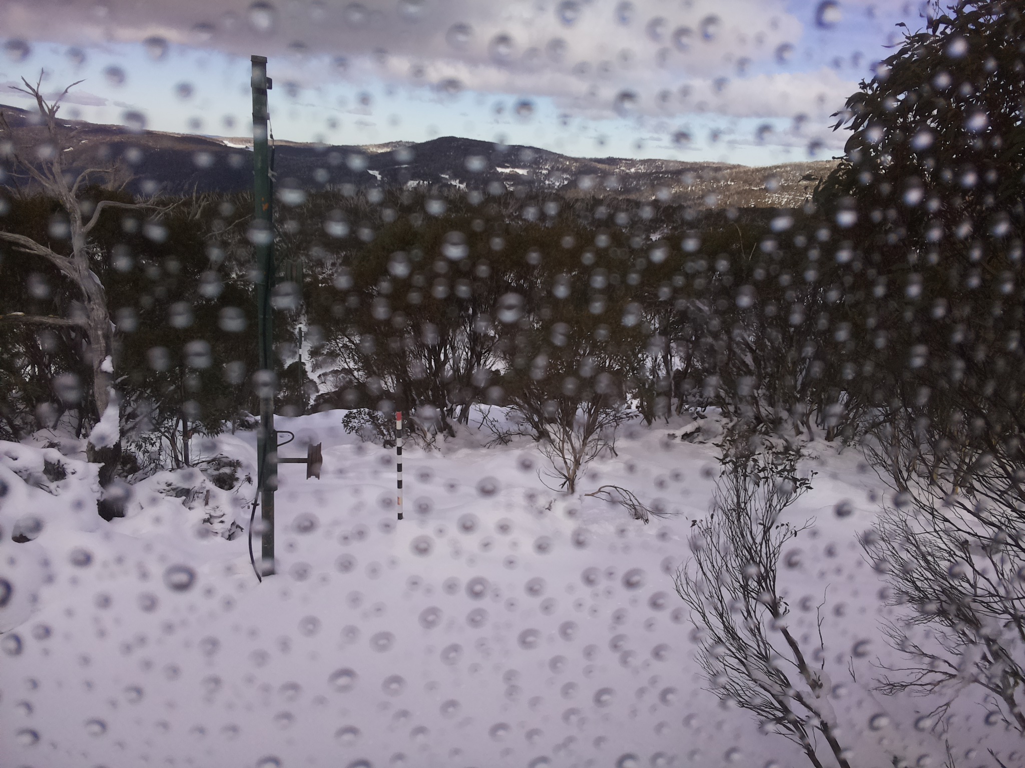 Bogong Web Cam 1:10pm Saturday 14th of June 2025