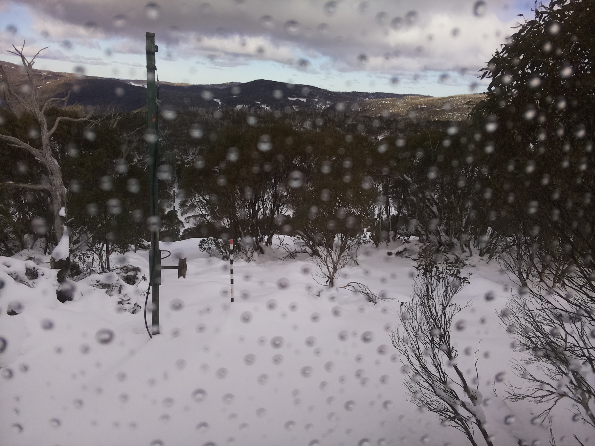 Bogong Web Cam 2:10pm Saturday 14th of June 2025