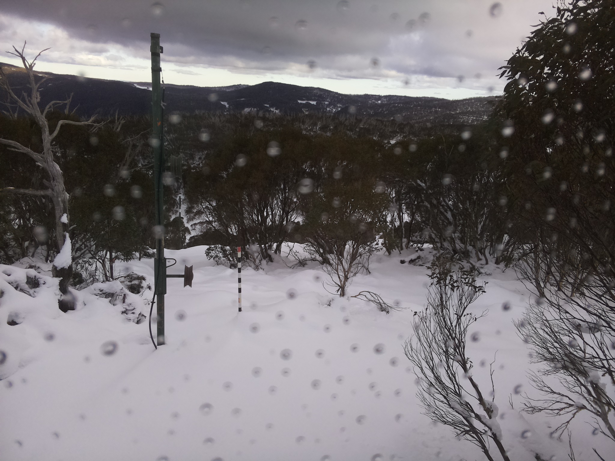 Bogong Web Cam 3:20pm Saturday 14th of June 2025