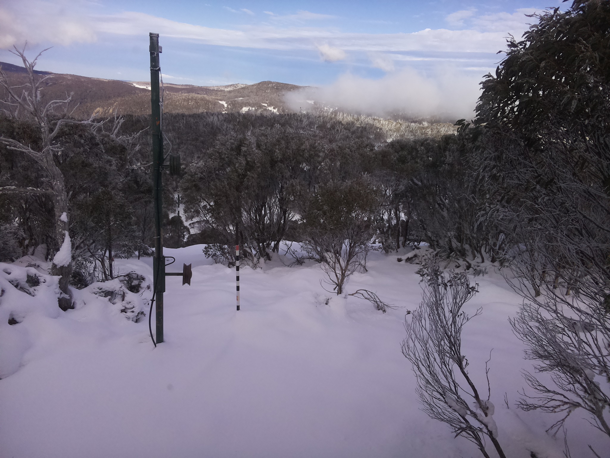 Bogong Web Cam 1:40pm Monday 16th of June 2025
