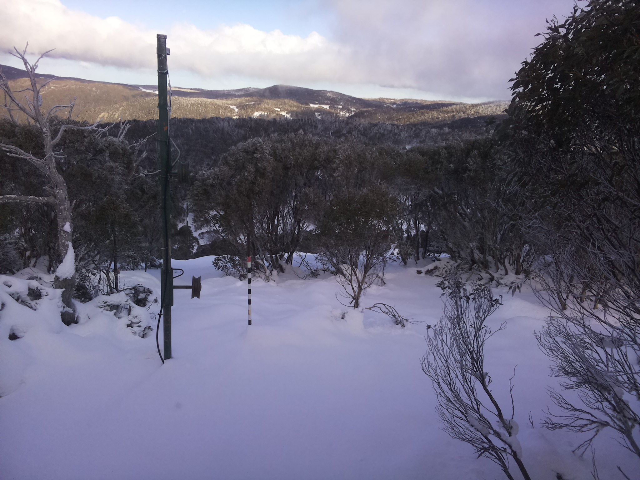 Bogong Web Cam 3:20pm Monday 16th of June 2025