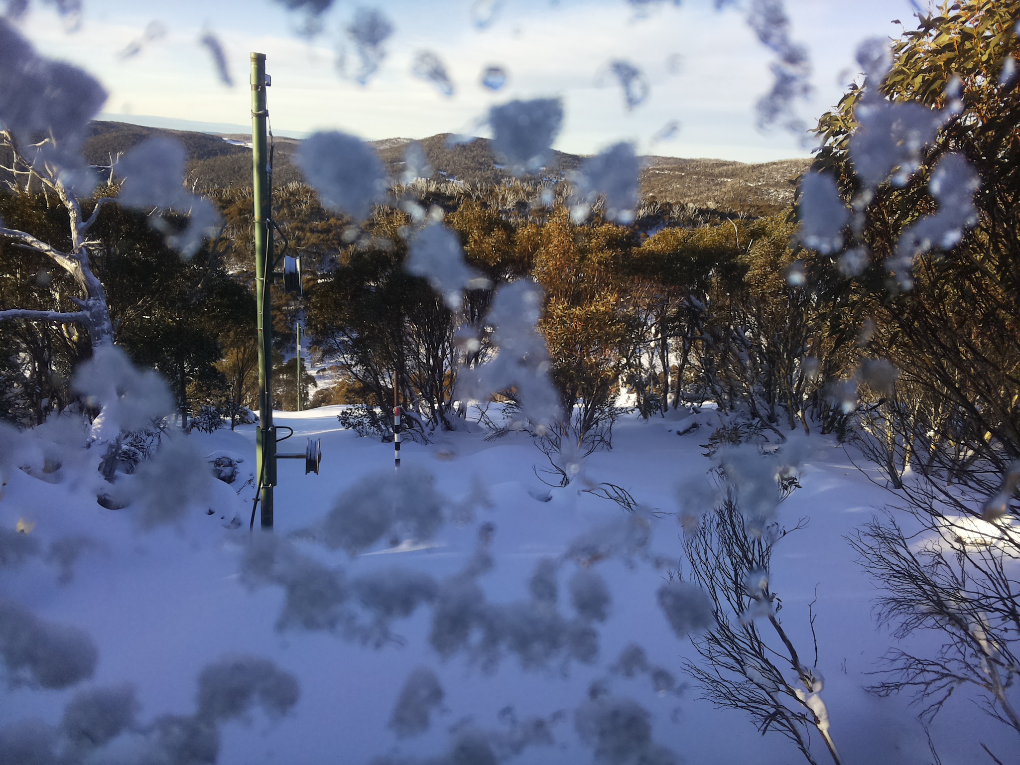 Bogong Web Cam 8:10am Wednesday 18th of June 2025
