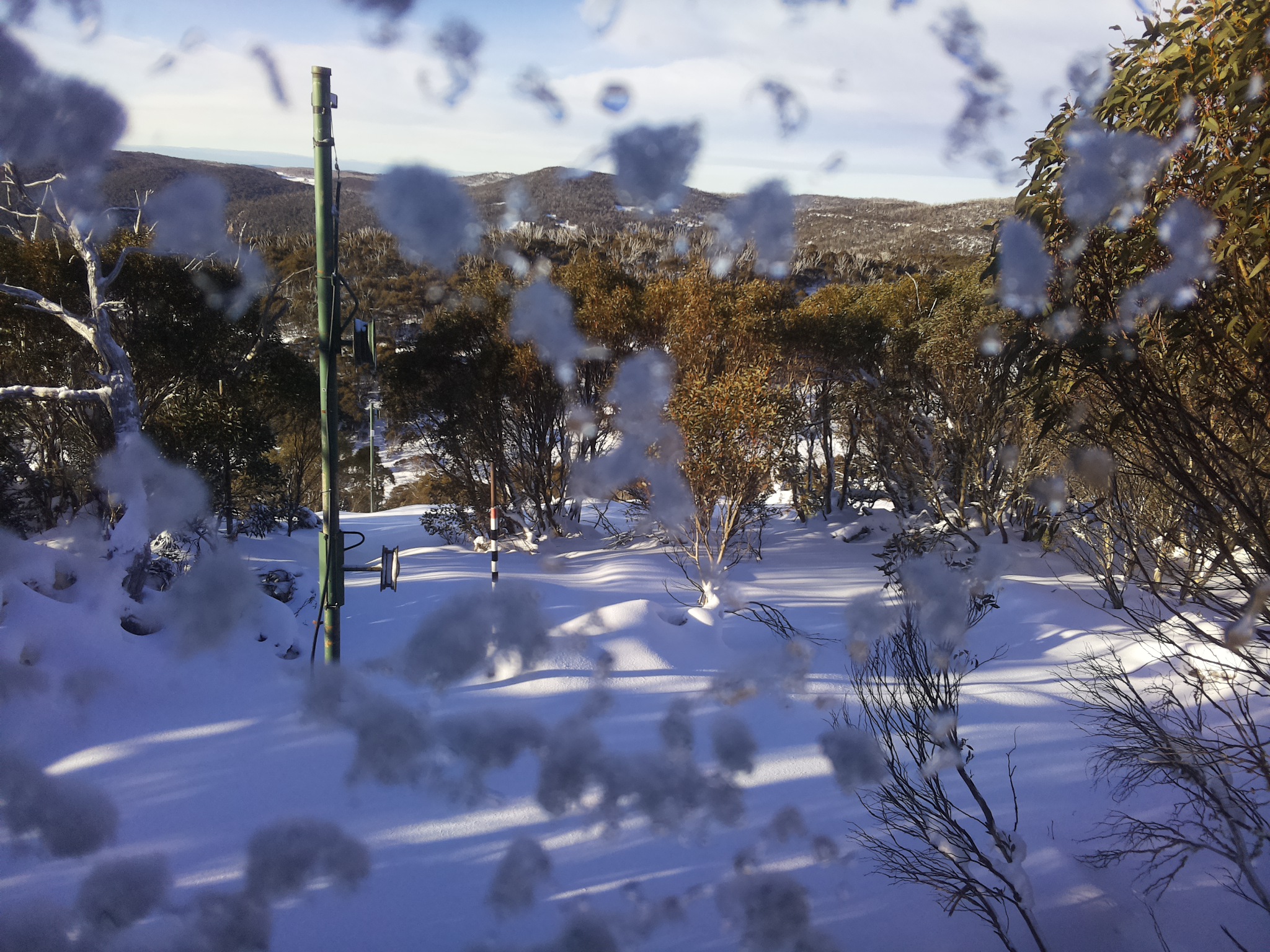 Bogong Web Cam 8:40am Wednesday 18th of June 2025