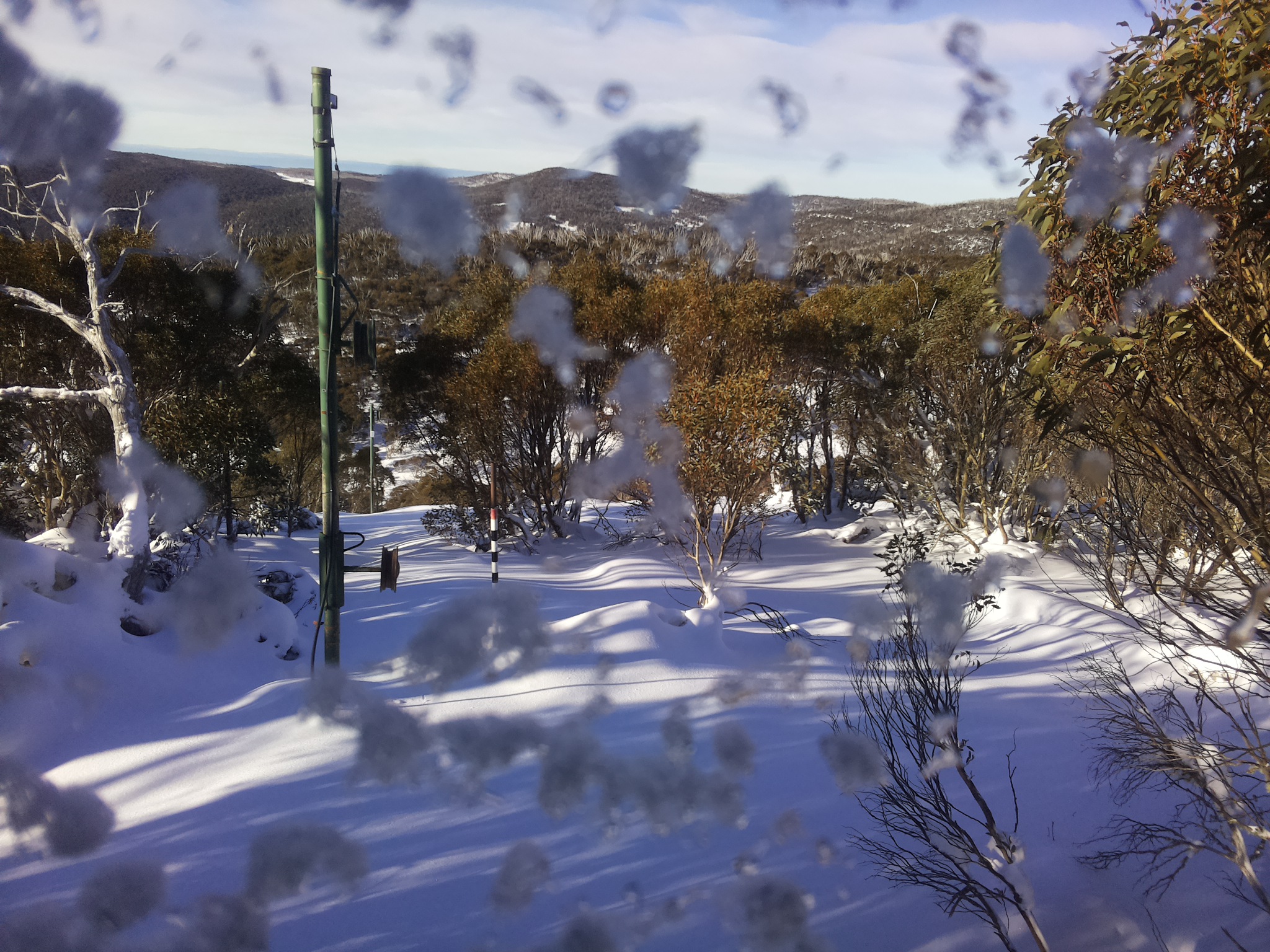Bogong Web Cam 9:10am Wednesday 18th of June 2025