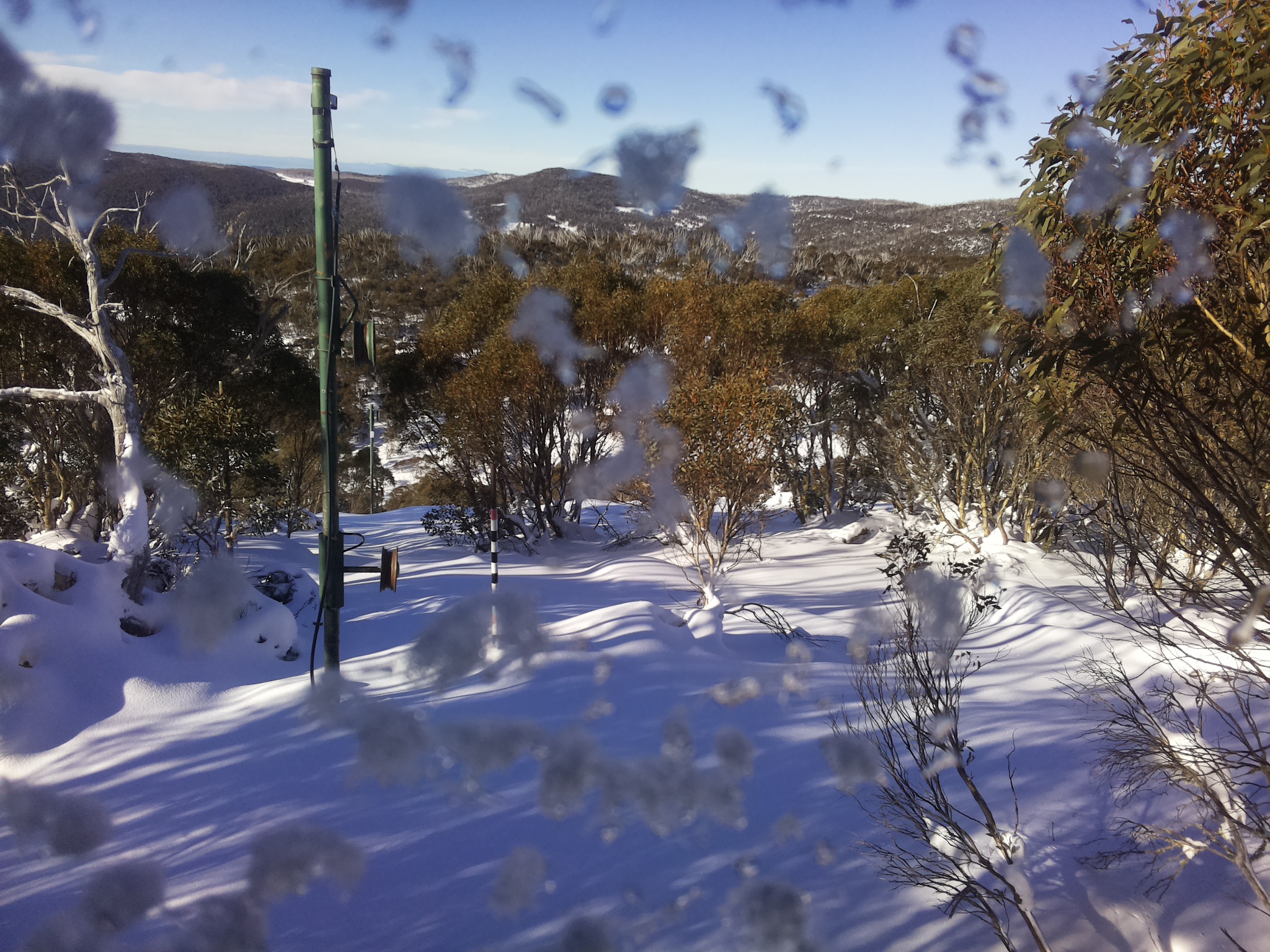 Bogong Web Cam 9:40am Wednesday 18th of June 2025
