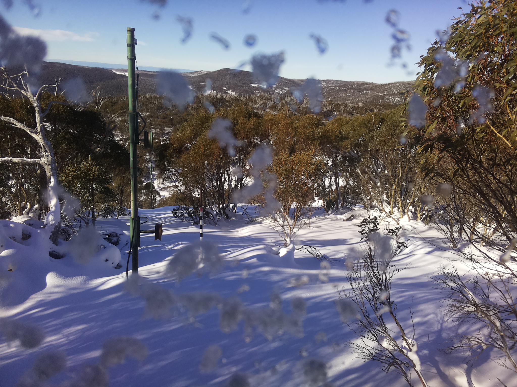Bogong Web Cam 9:50am Wednesday 18th of June 2025