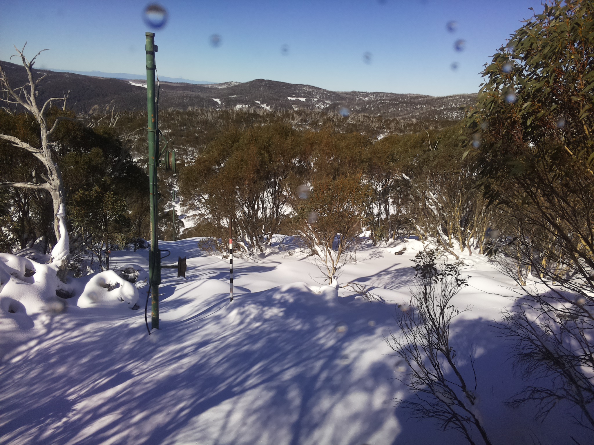 Bogong Web Cam 11:30am Wednesday 18th of June 2025