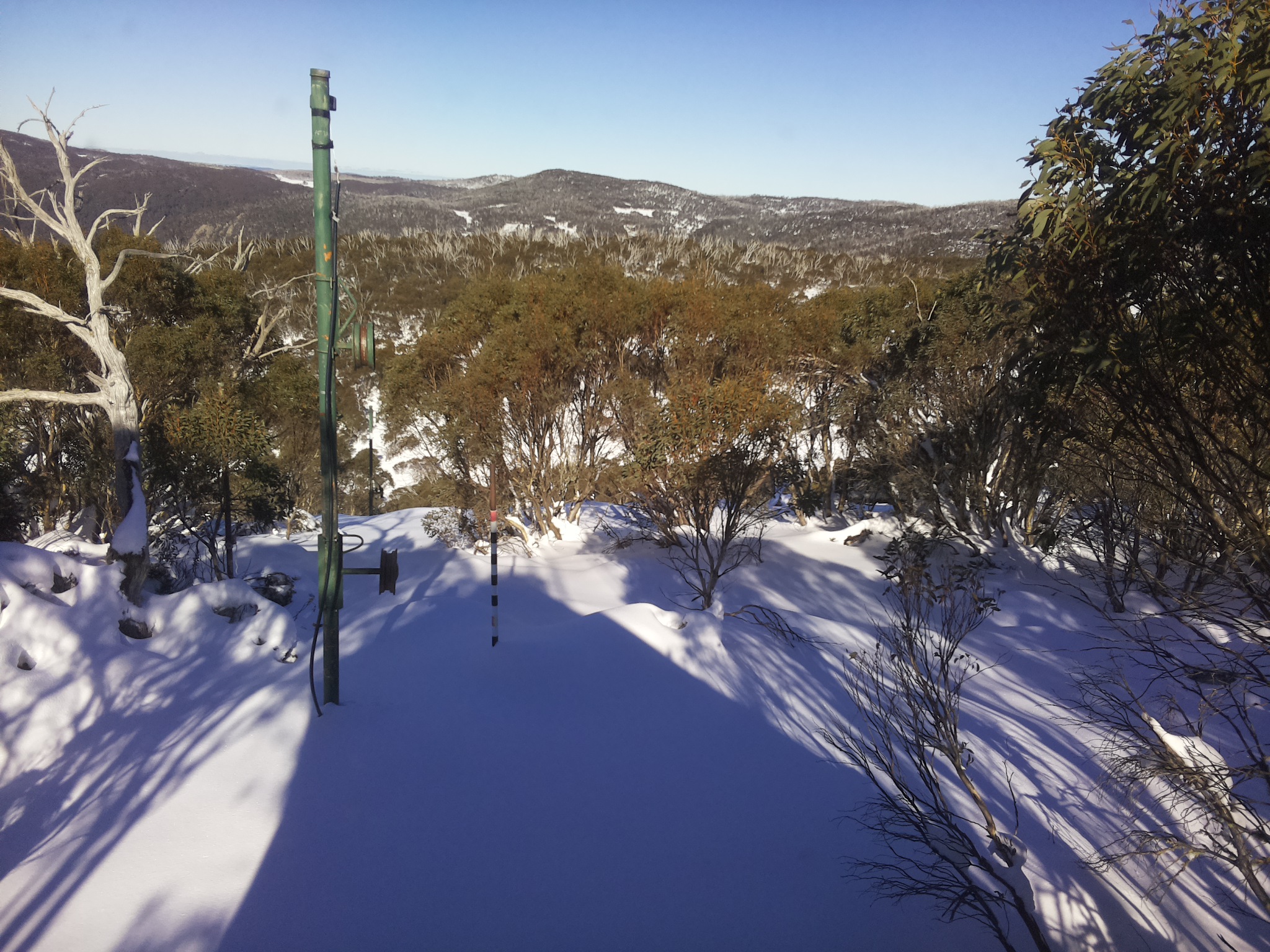 Bogong Web Cam 1:50pm Wednesday 18th of June 2025