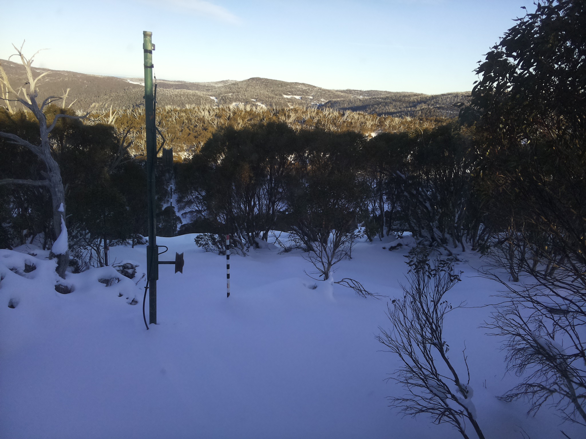 Bogong Web Cam 4:00pm Wednesday 18th of June 2025