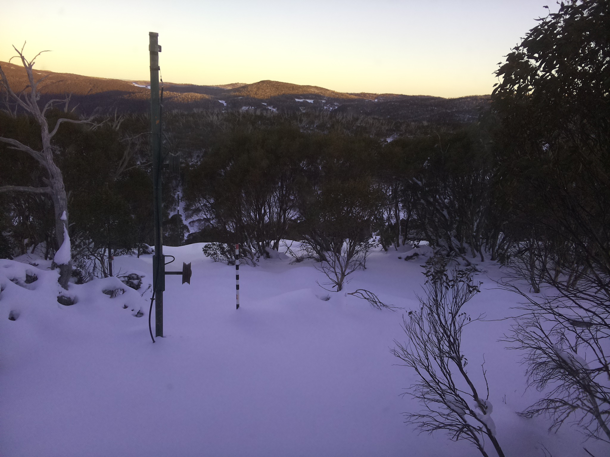 Bogong Web Cam 4:40pm Wednesday 18th of June 2025