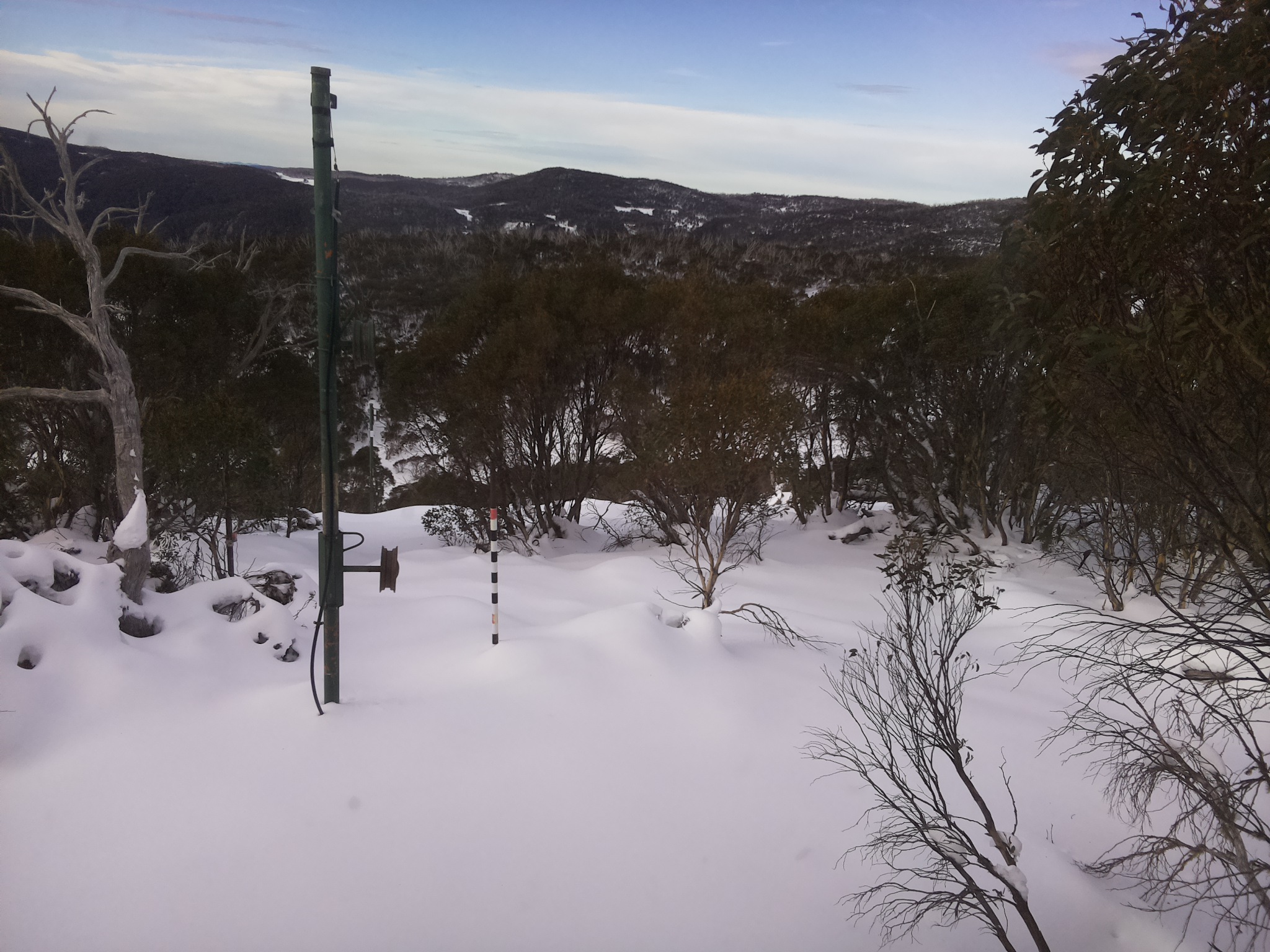 Bogong Web Cam 8:50am Thursday 19th of June 2025