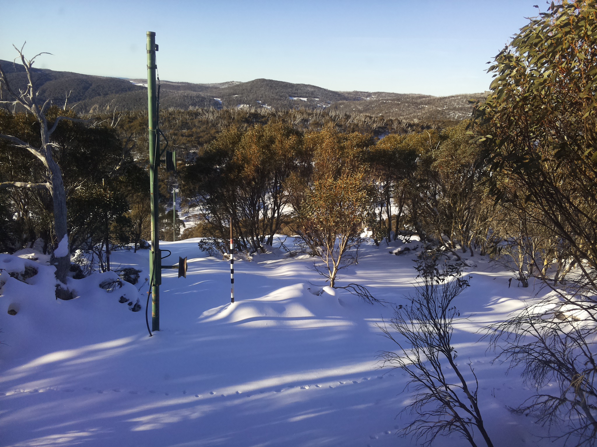 Bogong Web Cam 8:40am Friday 20th of June 2025