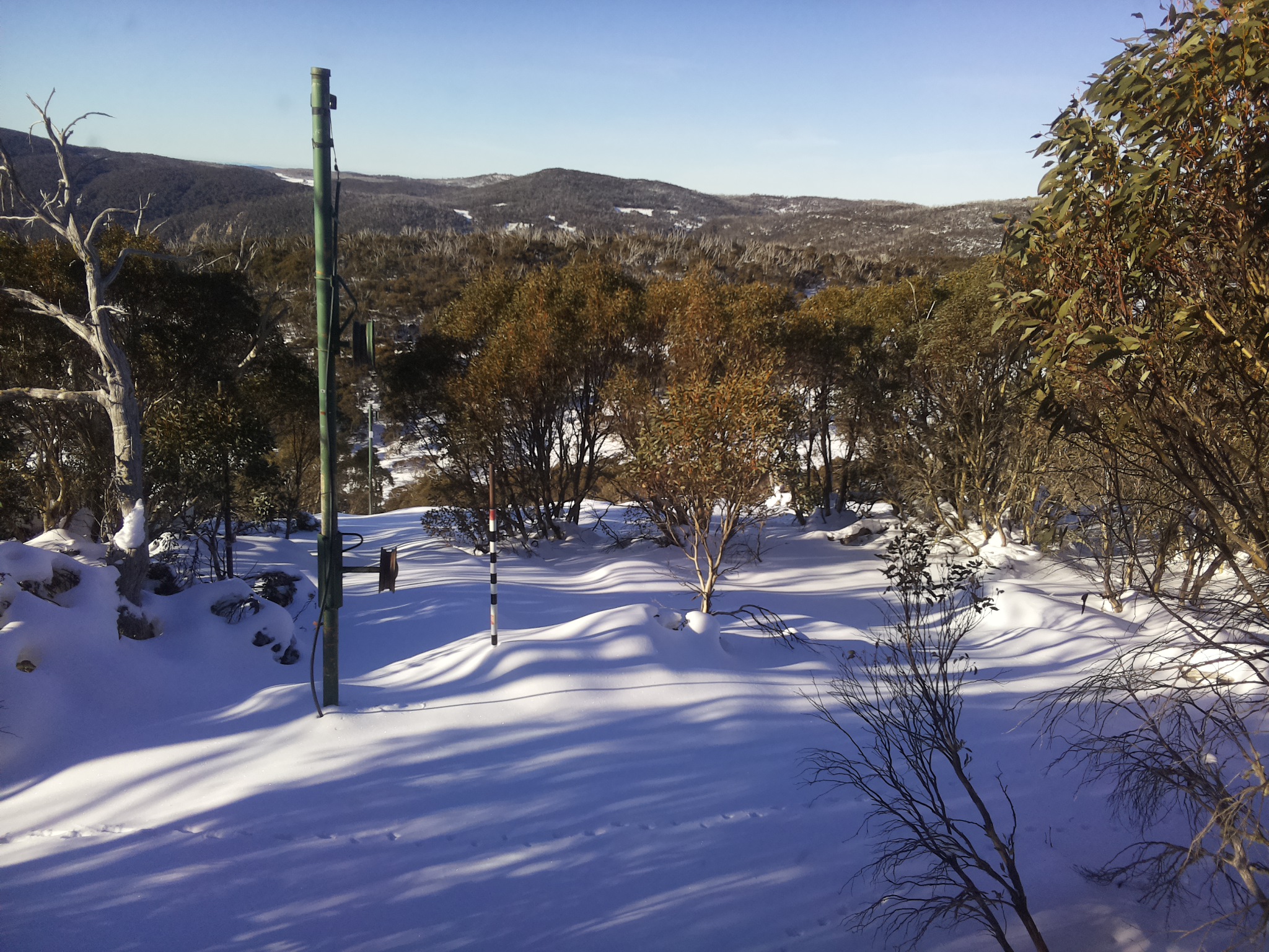 Bogong Web Cam 9:10am Friday 20th of June 2025