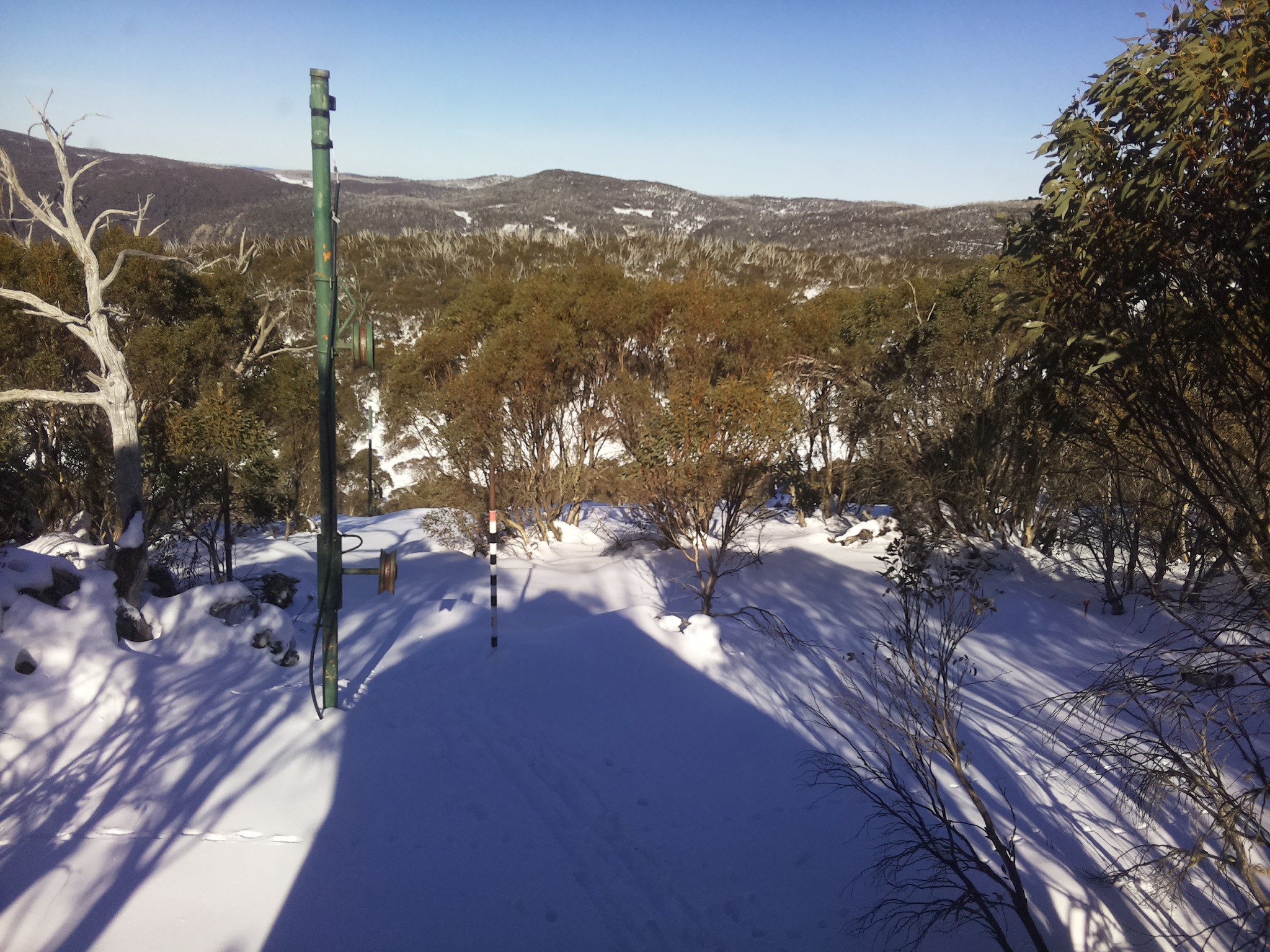 Bogong Web Cam 1:40pm Friday 20th of June 2025