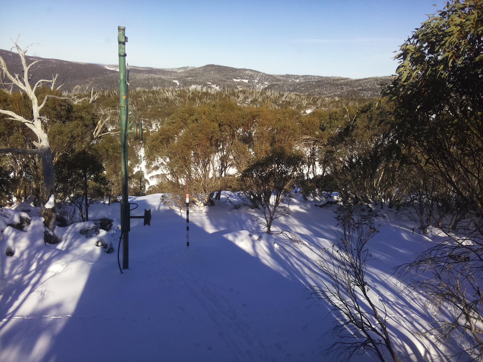 Bogong Web Cam 2:10pm Friday 20th of June 2025