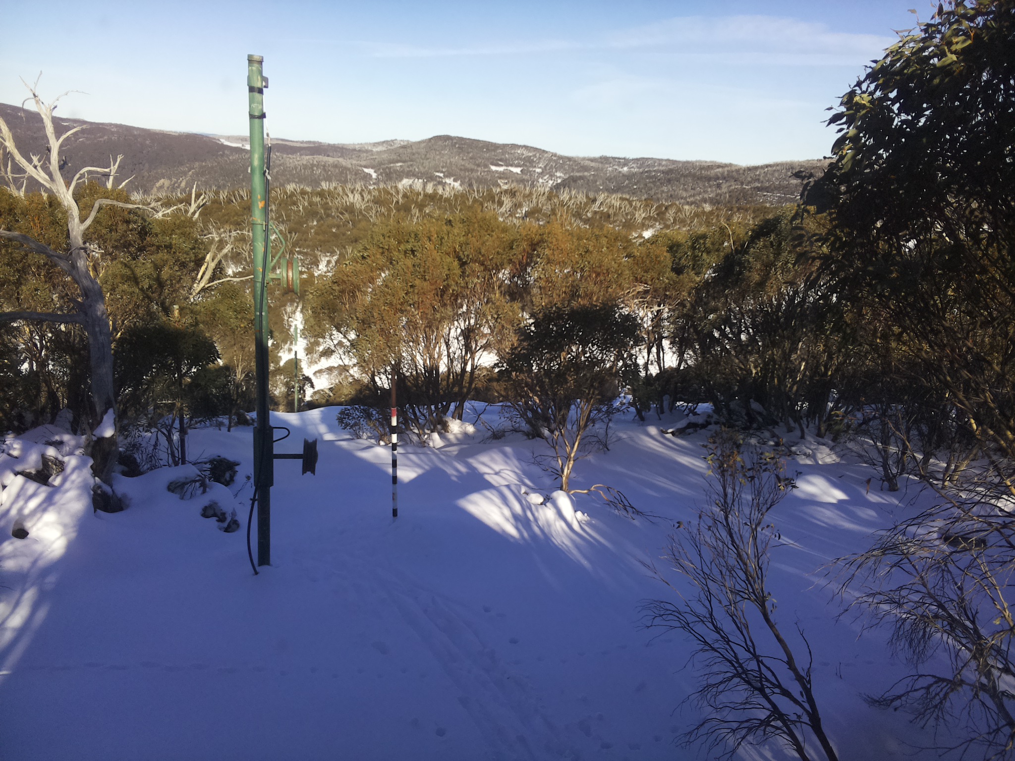 Bogong Web Cam 2:40pm Friday 20th of June 2025