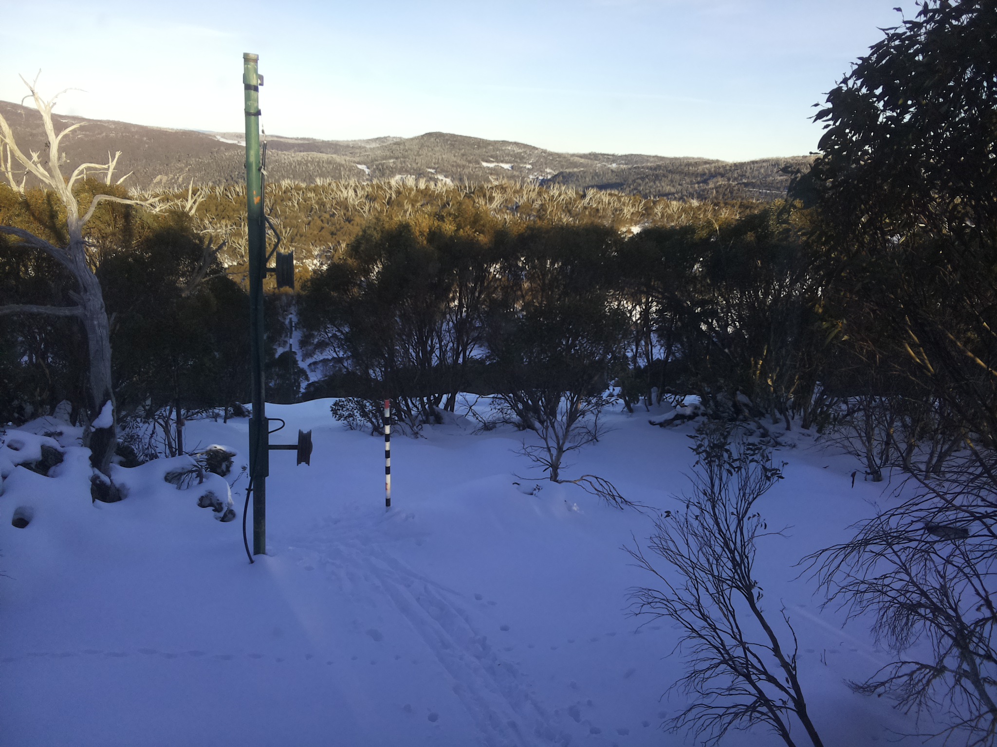 Bogong Web Cam 3:50pm Friday 20th of June 2025