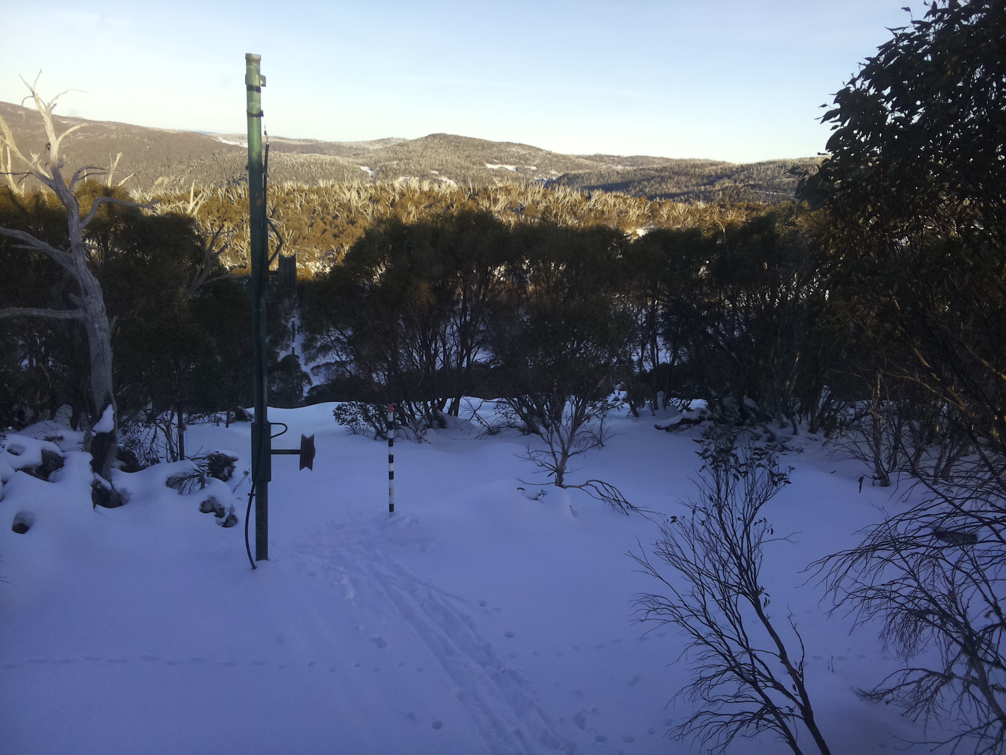 Bogong Web Cam 4:00pm Friday 20th of June 2025