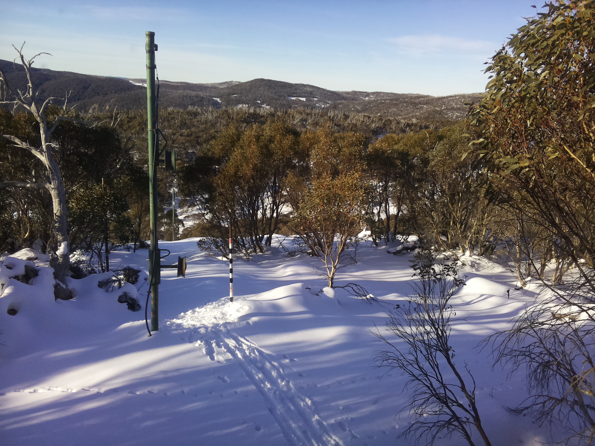 Bogong Web Cam 9:00am Saturday 21st of June 2025