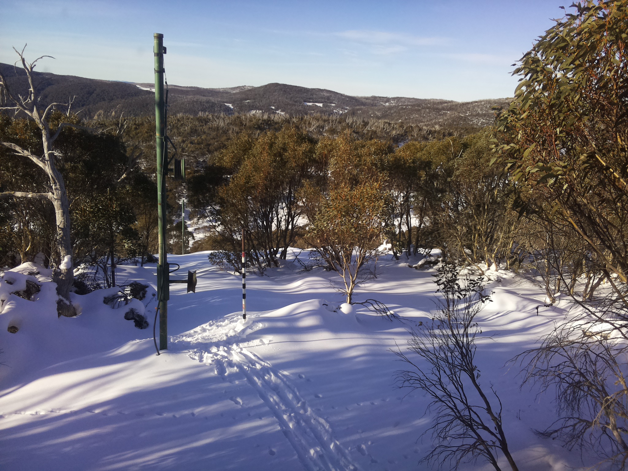 Bogong Web Cam 9:10am Saturday 21st of June 2025