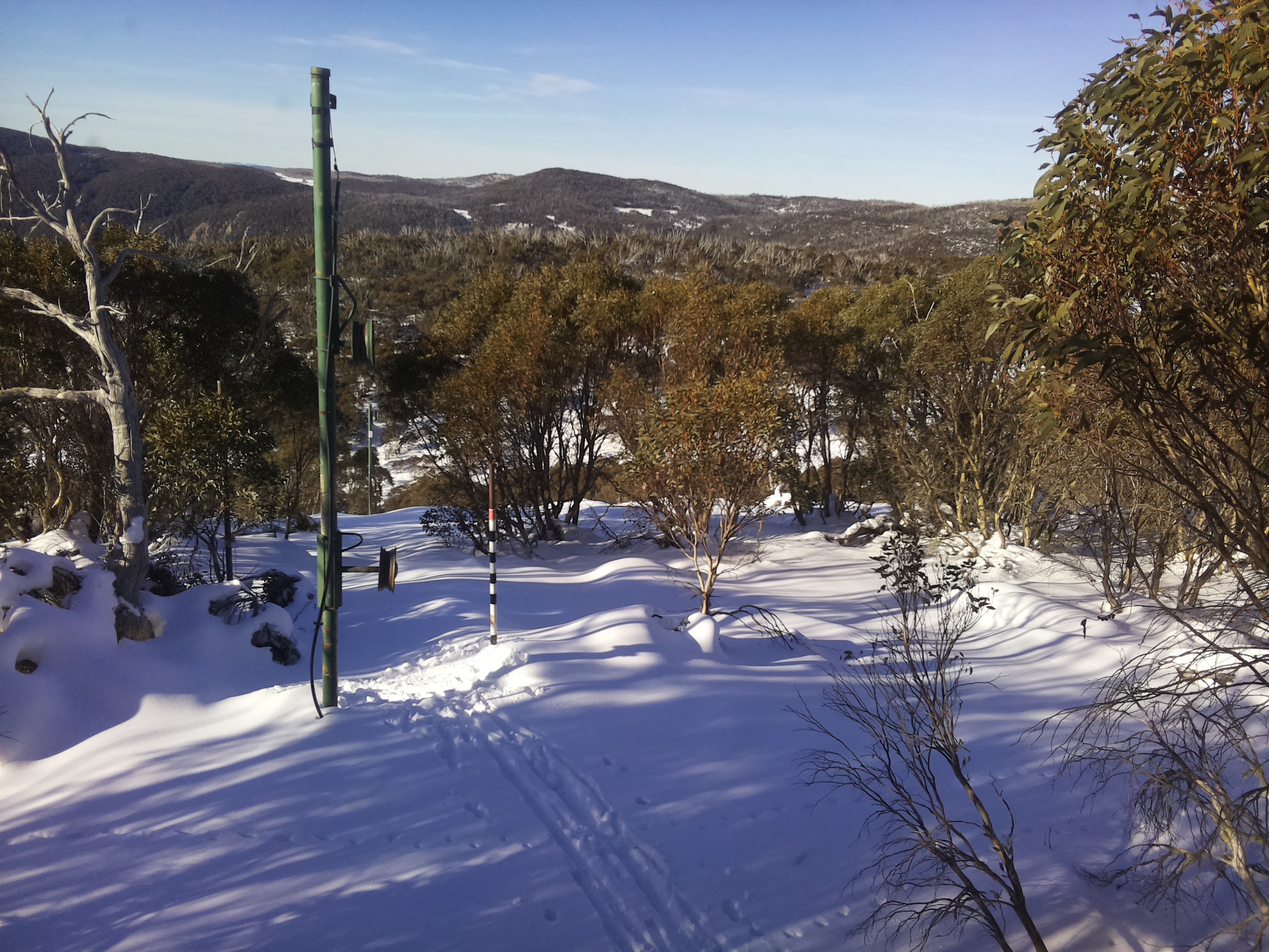 Bogong Web Cam 9:30am Saturday 21st of June 2025